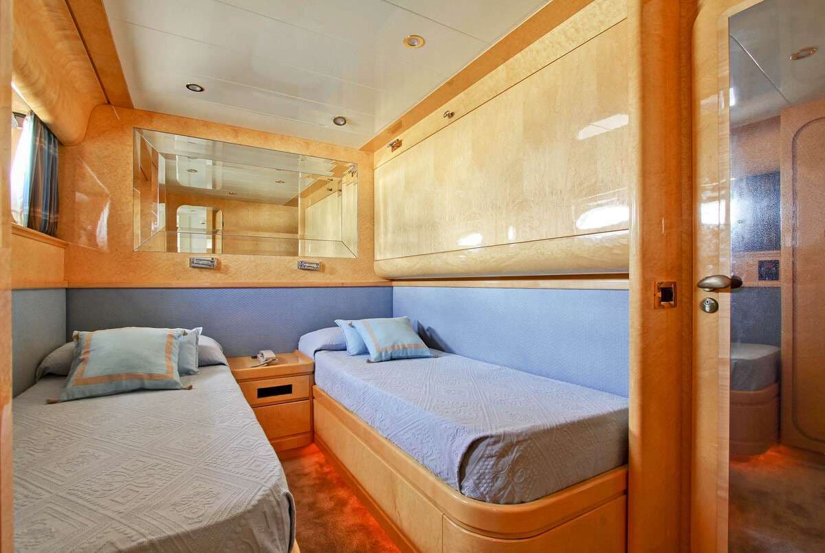 Twin Cabin