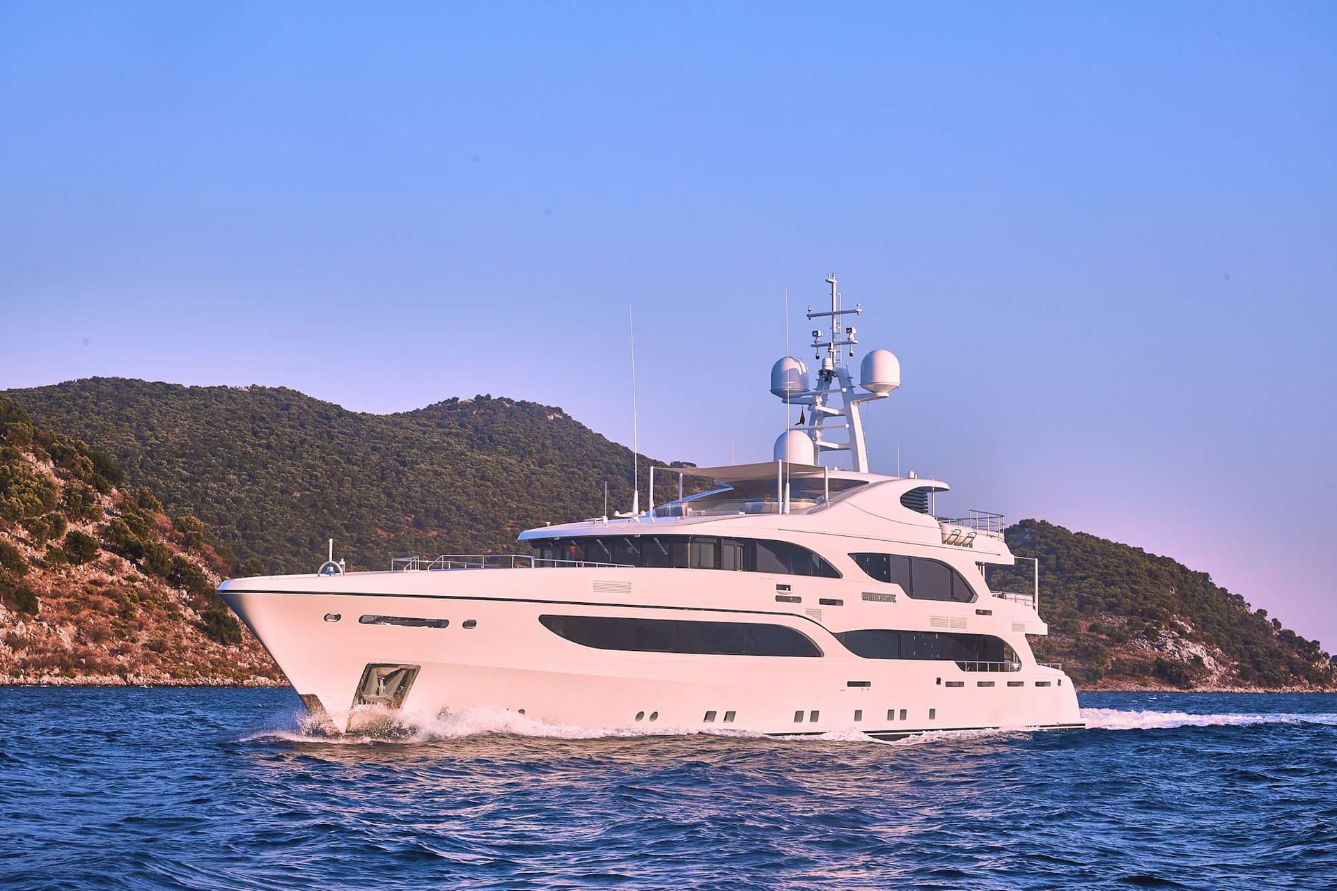 IMMERSIVE – Turquoise Yachts