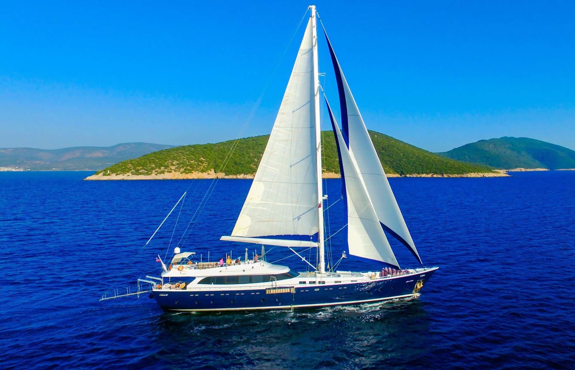 CANARİA – Custom