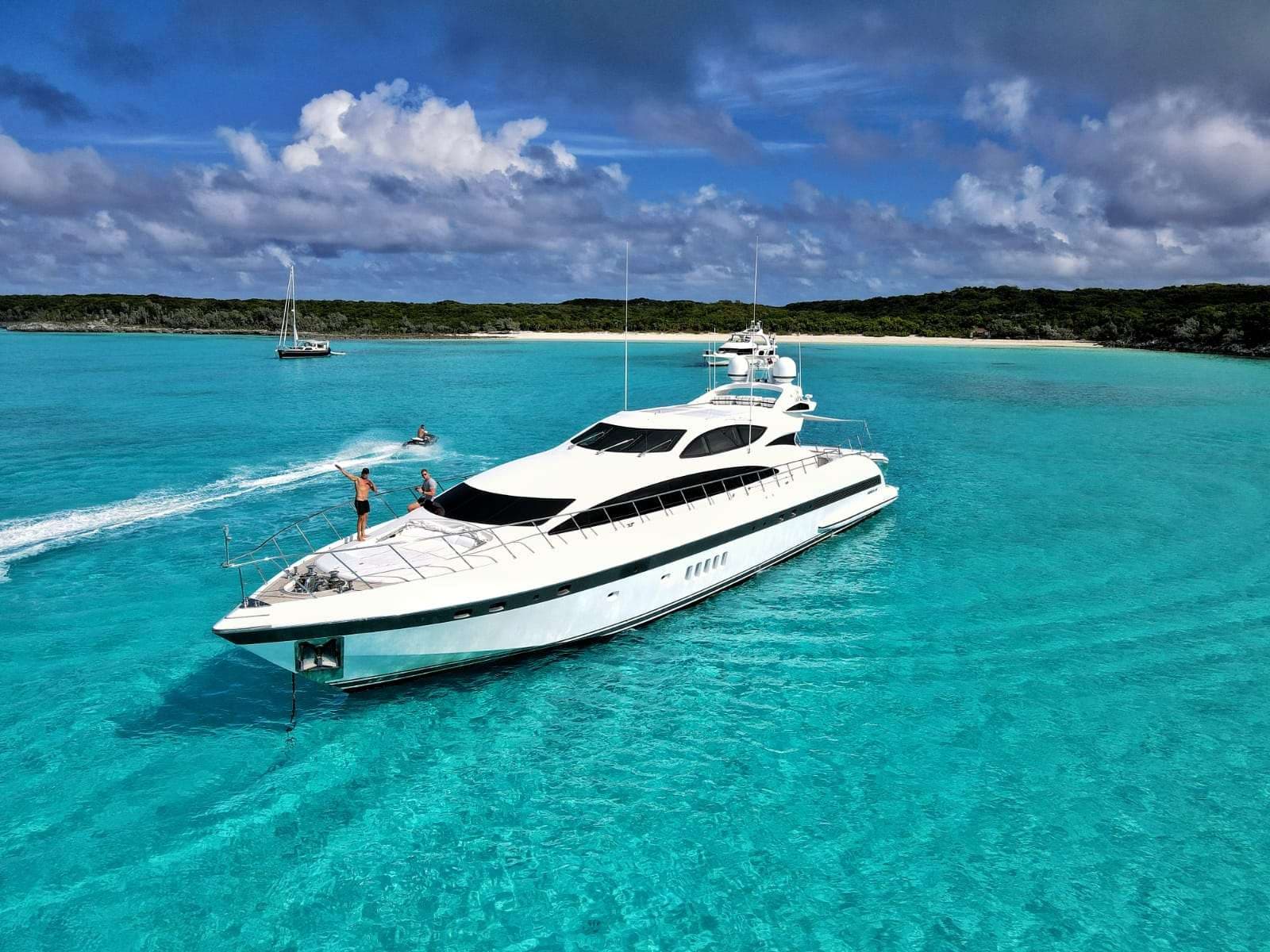 Mangusta 105' – Mangusta