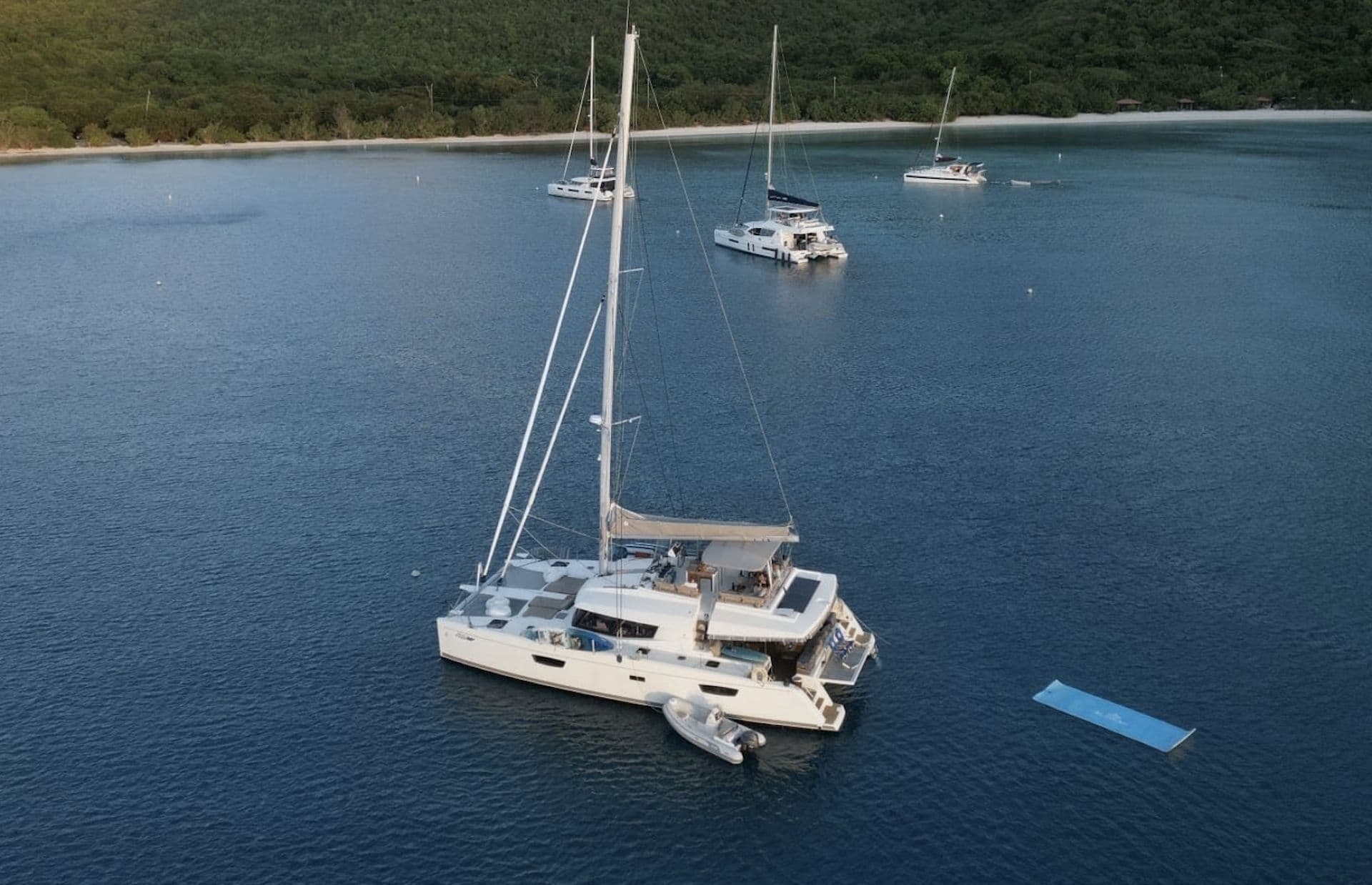 BLUE PEPPER – Fountaine Pajot
