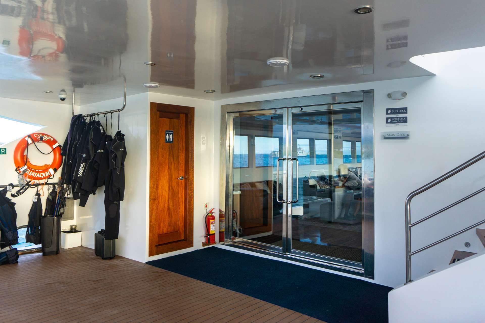 MAIN DECK