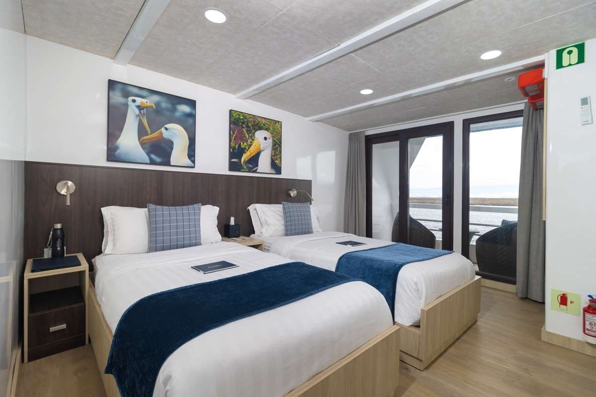 Upper deck balcony junior suite