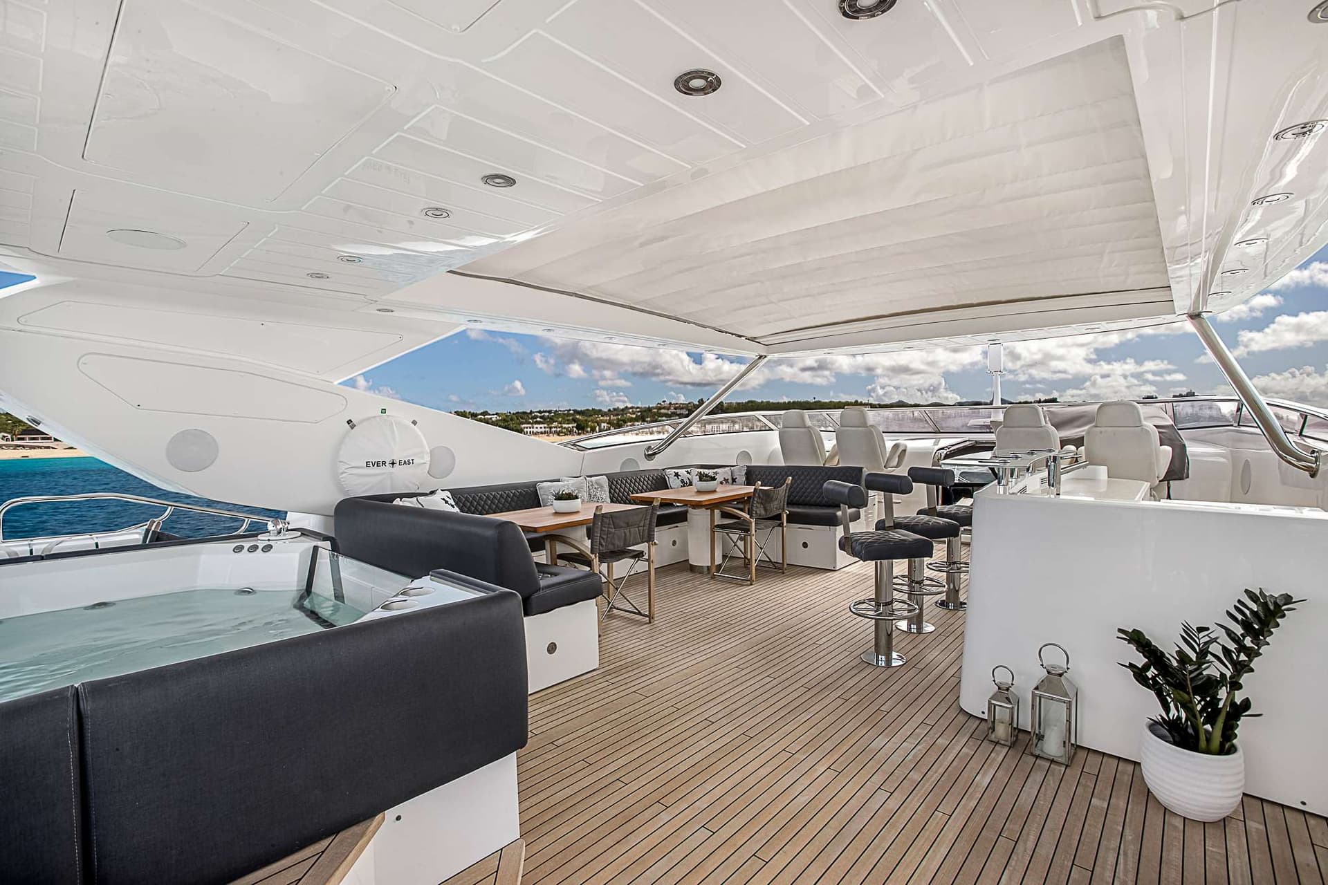 Sun deck