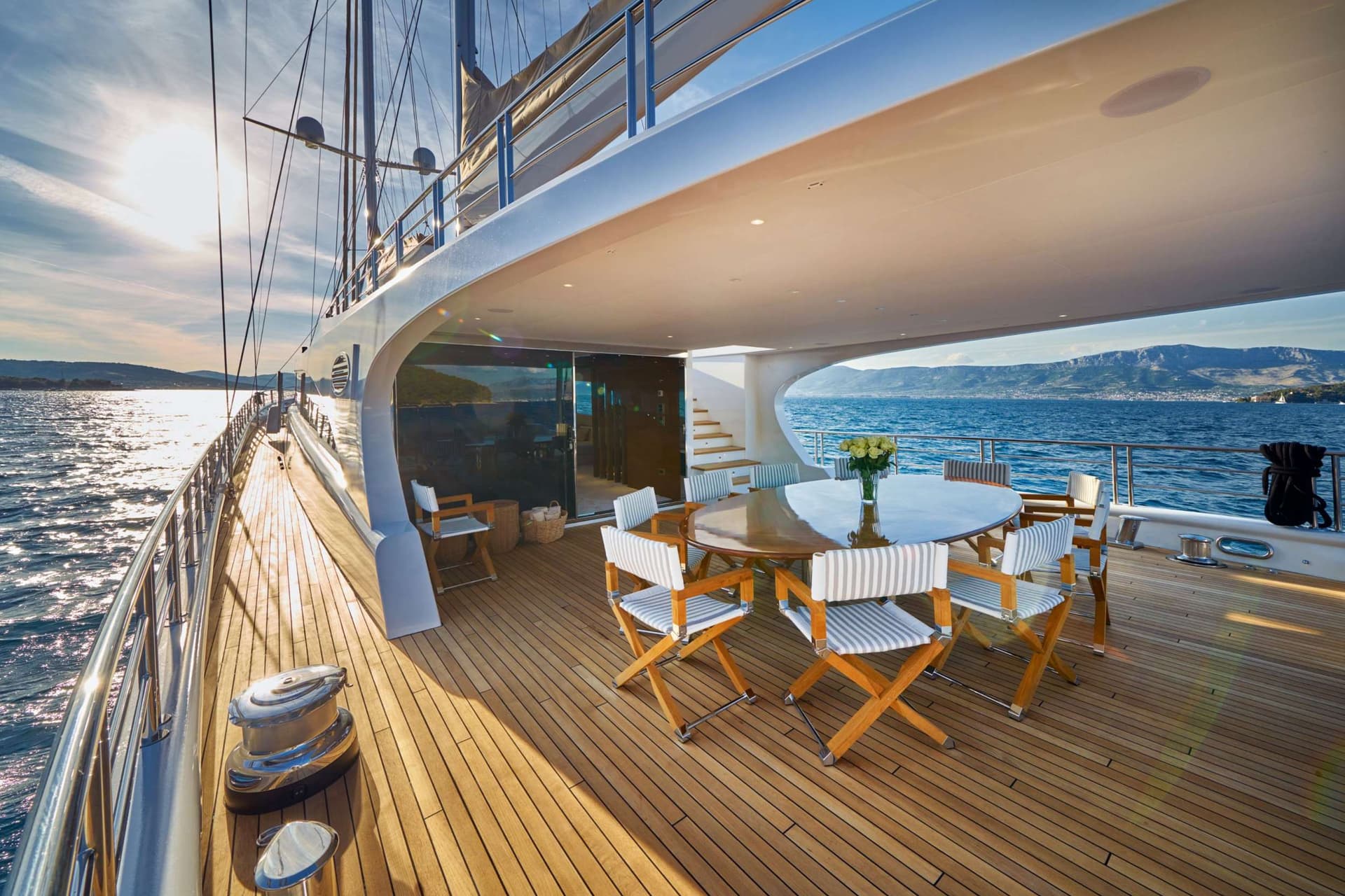 Main aft