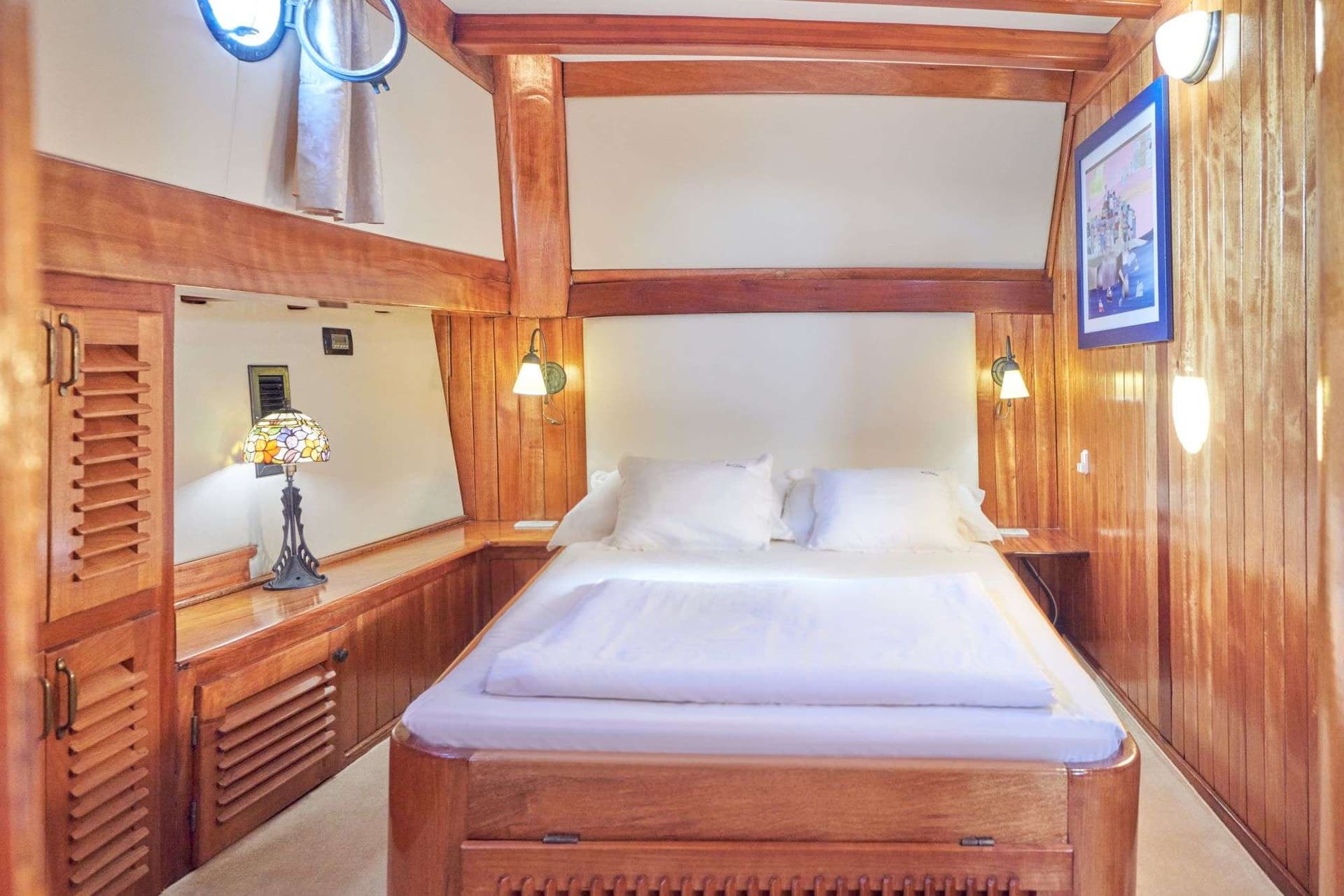 One of two mirror Master cabins (bow)