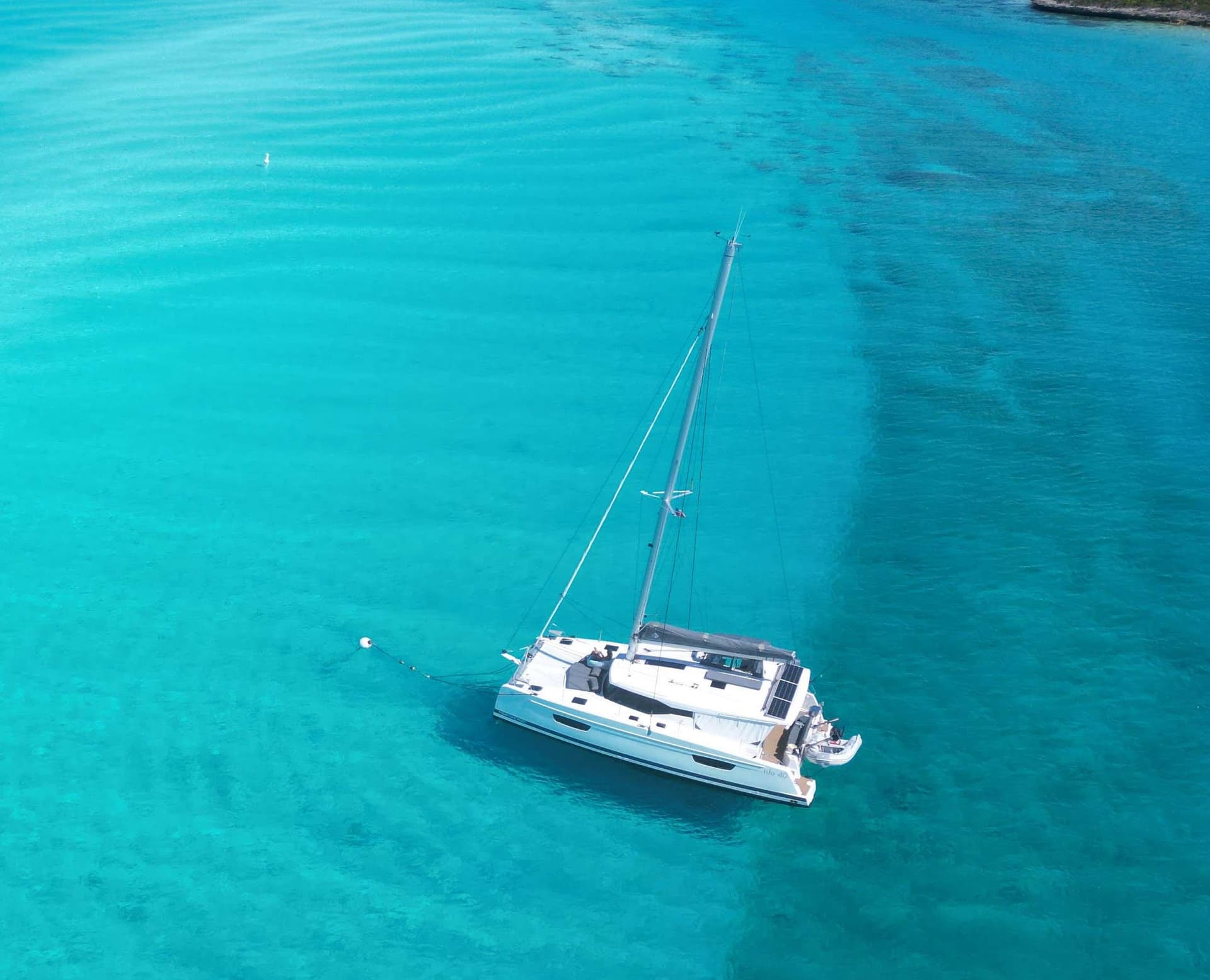VIVE L'AMOUR – Fountaine Pajot
