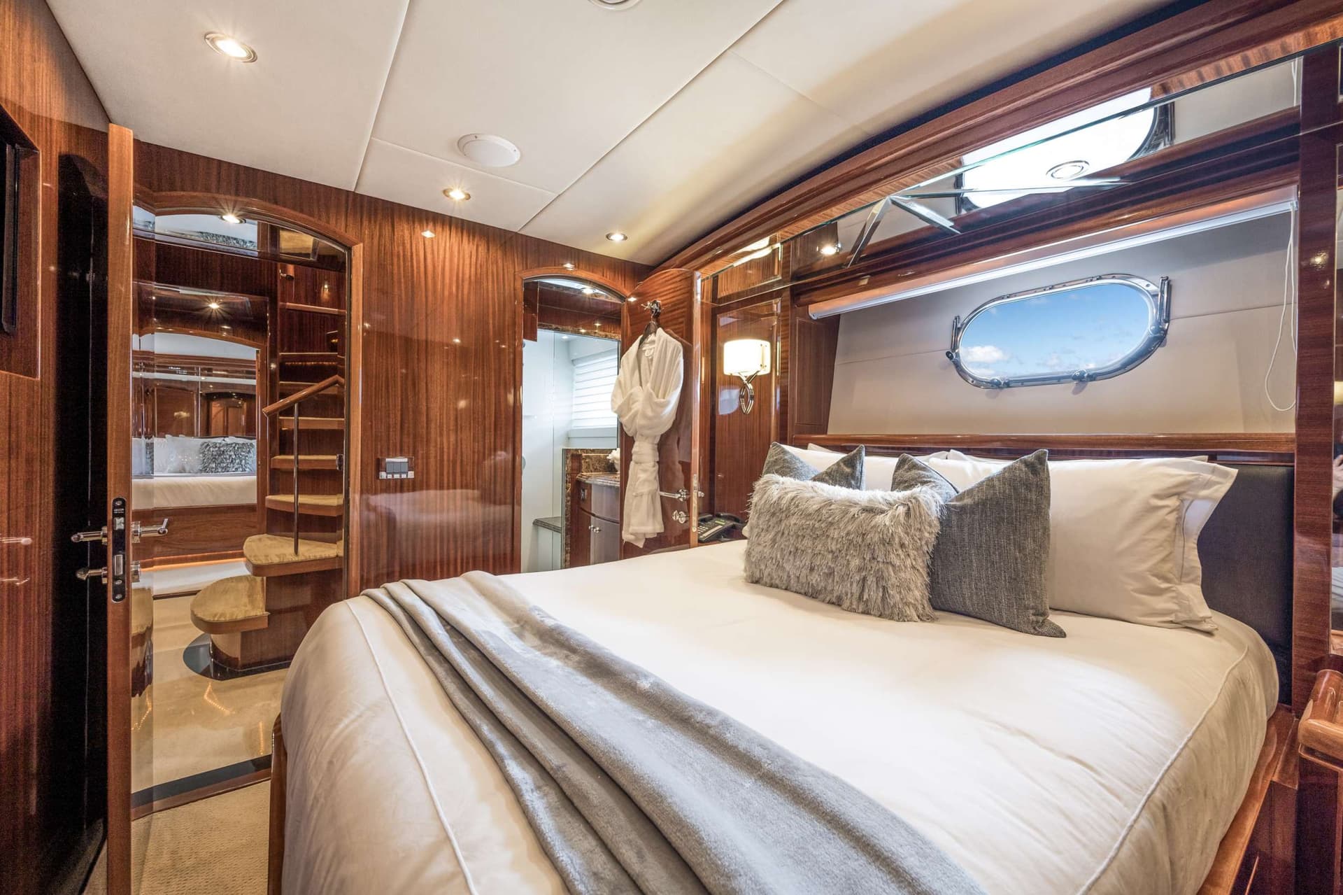 Queen Stateroom 2