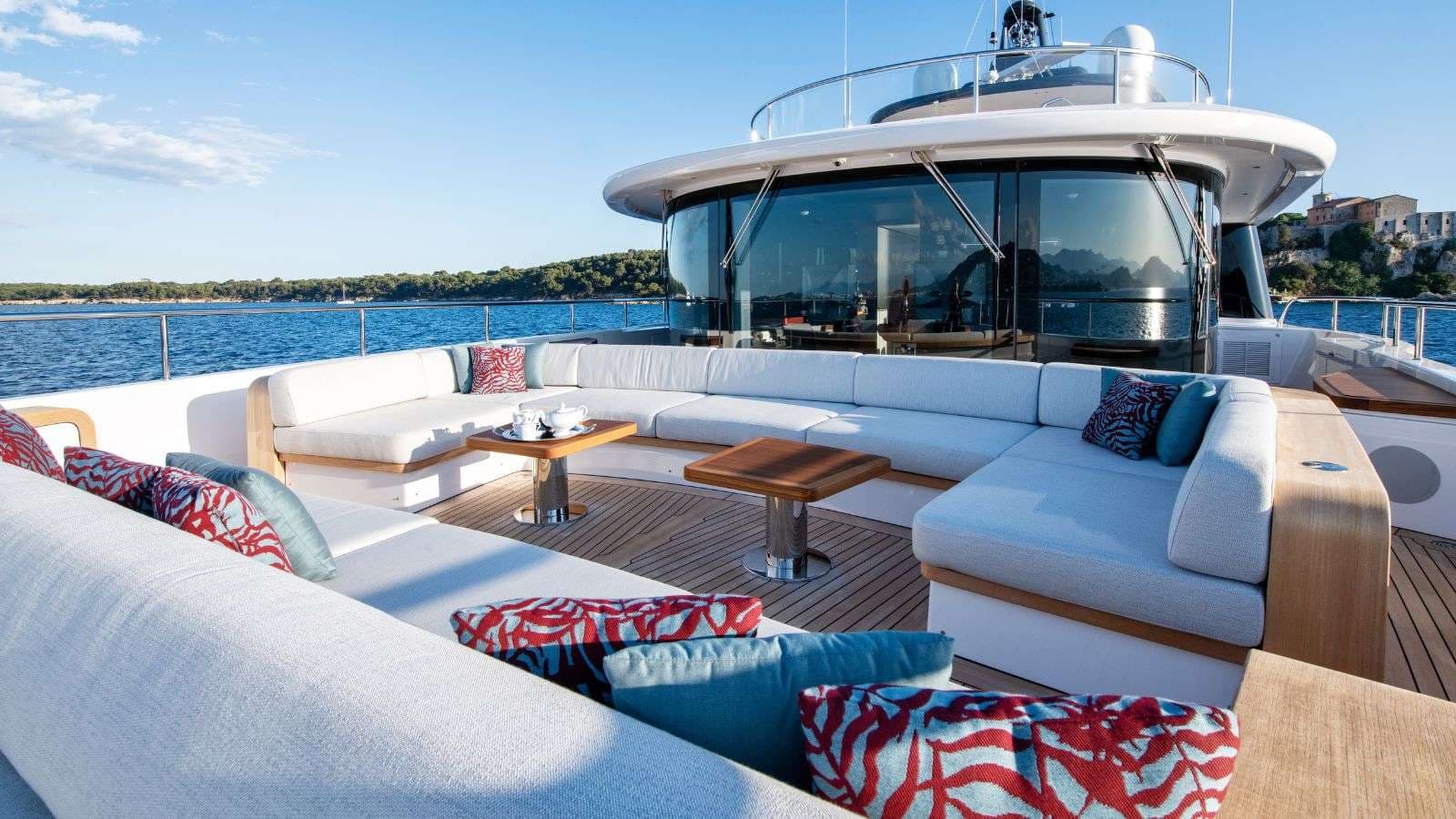 Bow Seating Area