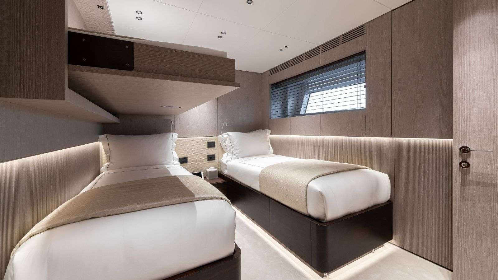 Twin Cabin with Pullman