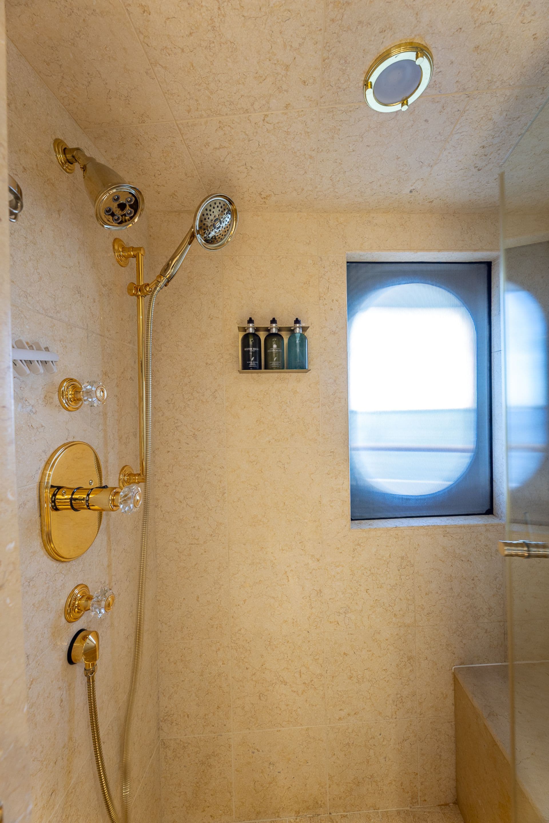 Master Ensuite
