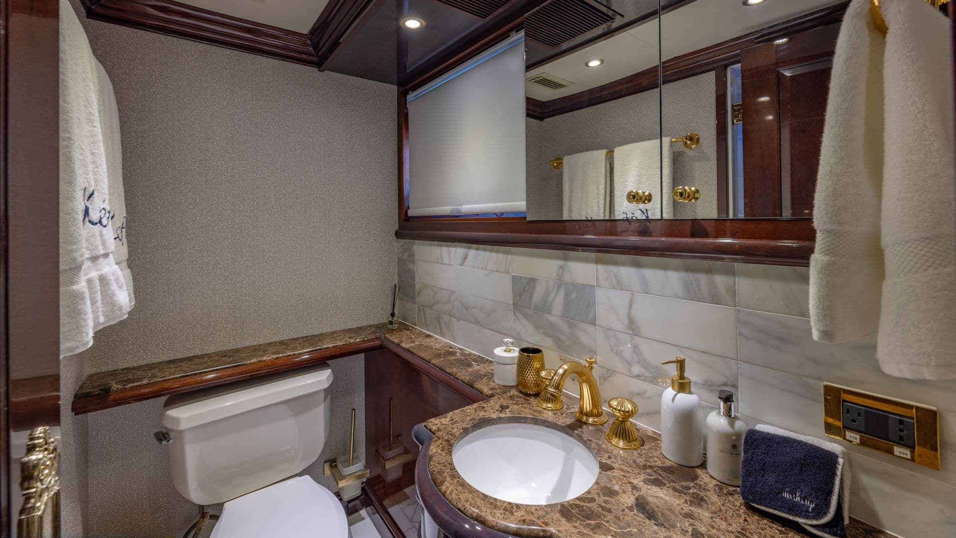 Queen Ensuite #2