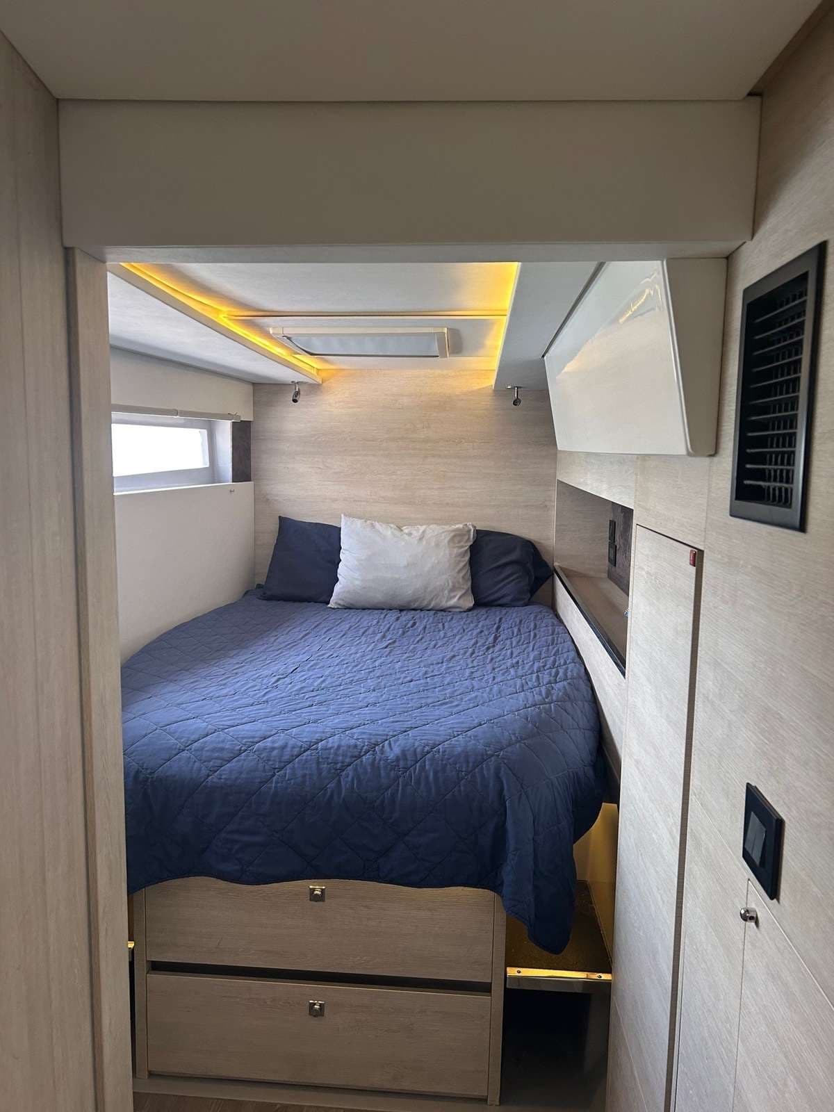Guest cabin Port FWD