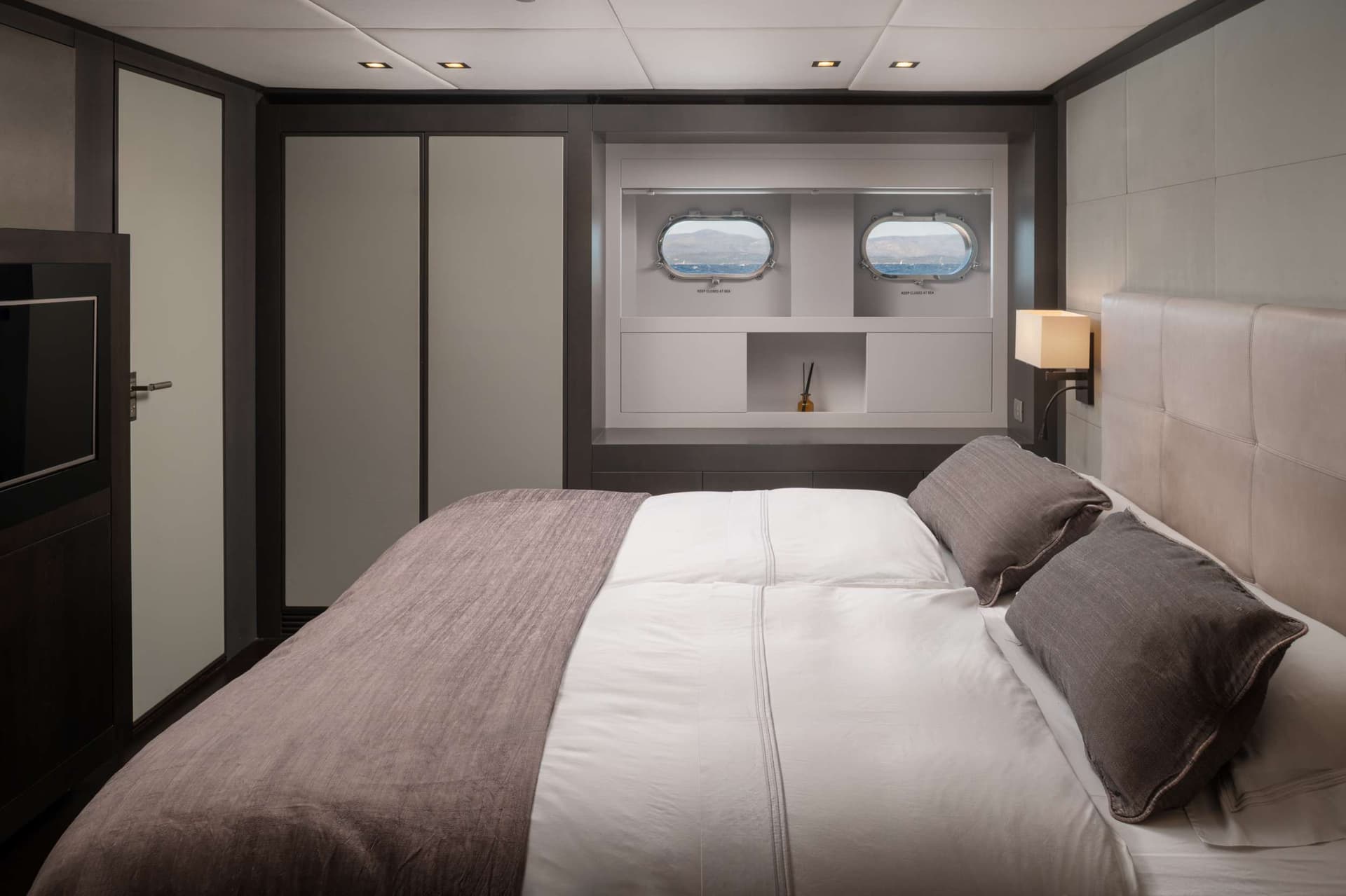 VIP Cabin