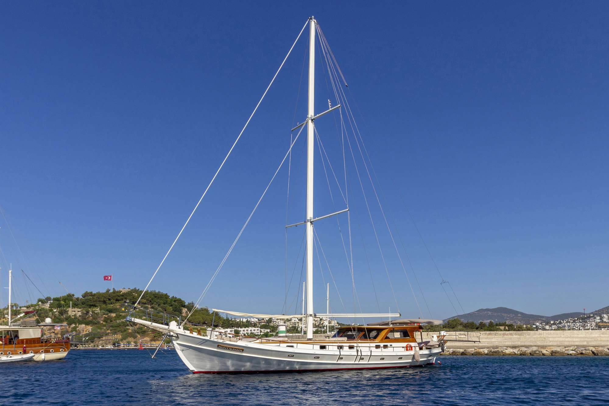 MURVET HANIM – Custom