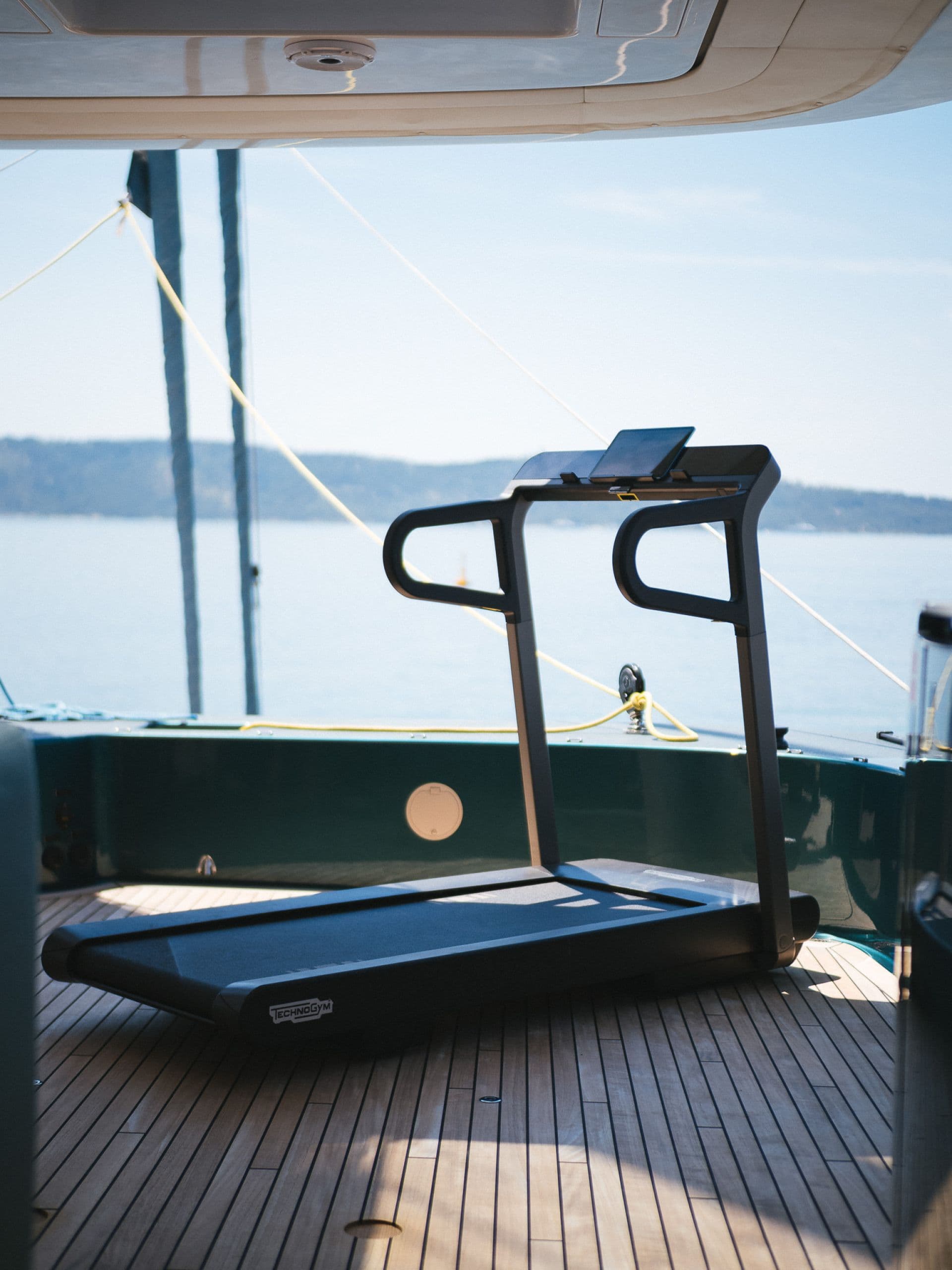 Treadmil on the flybrige