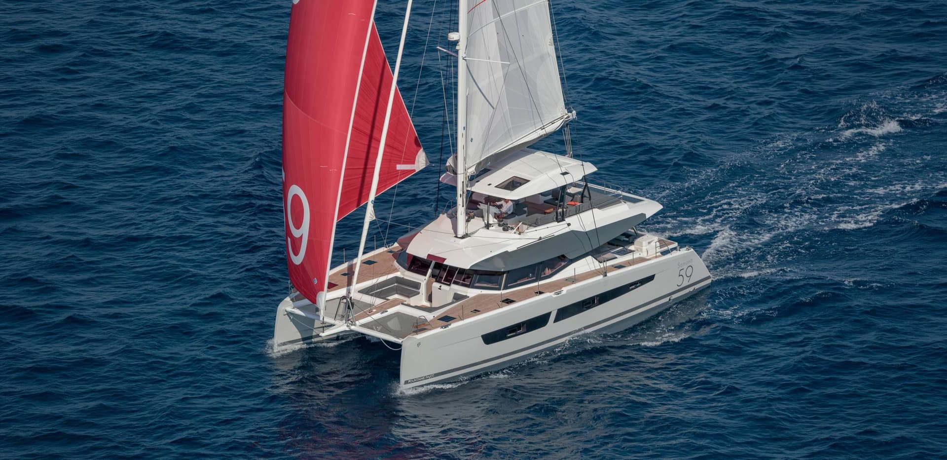 NEHALENNIA – Fountaine Pajot