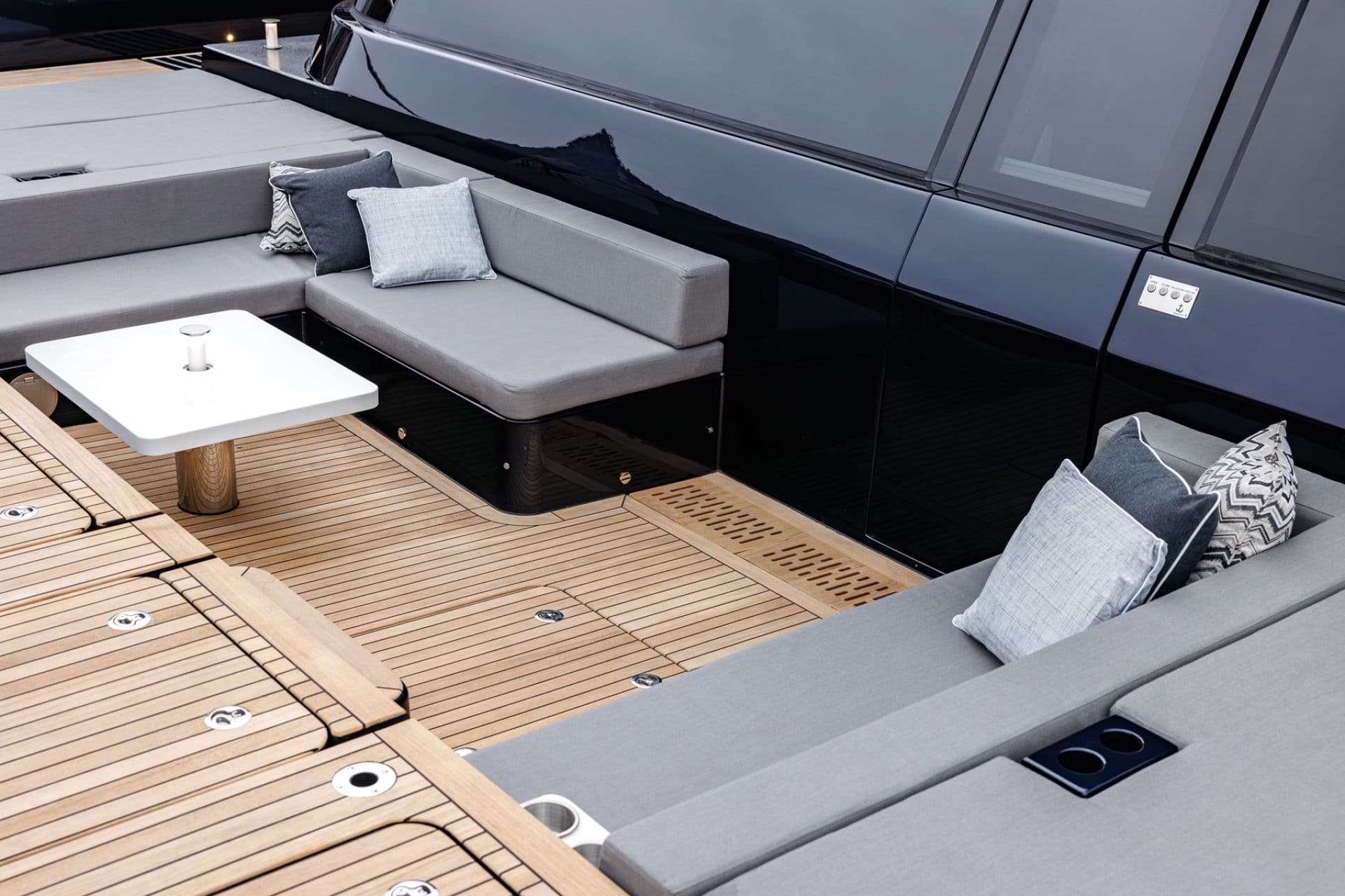 Forward Cockpit