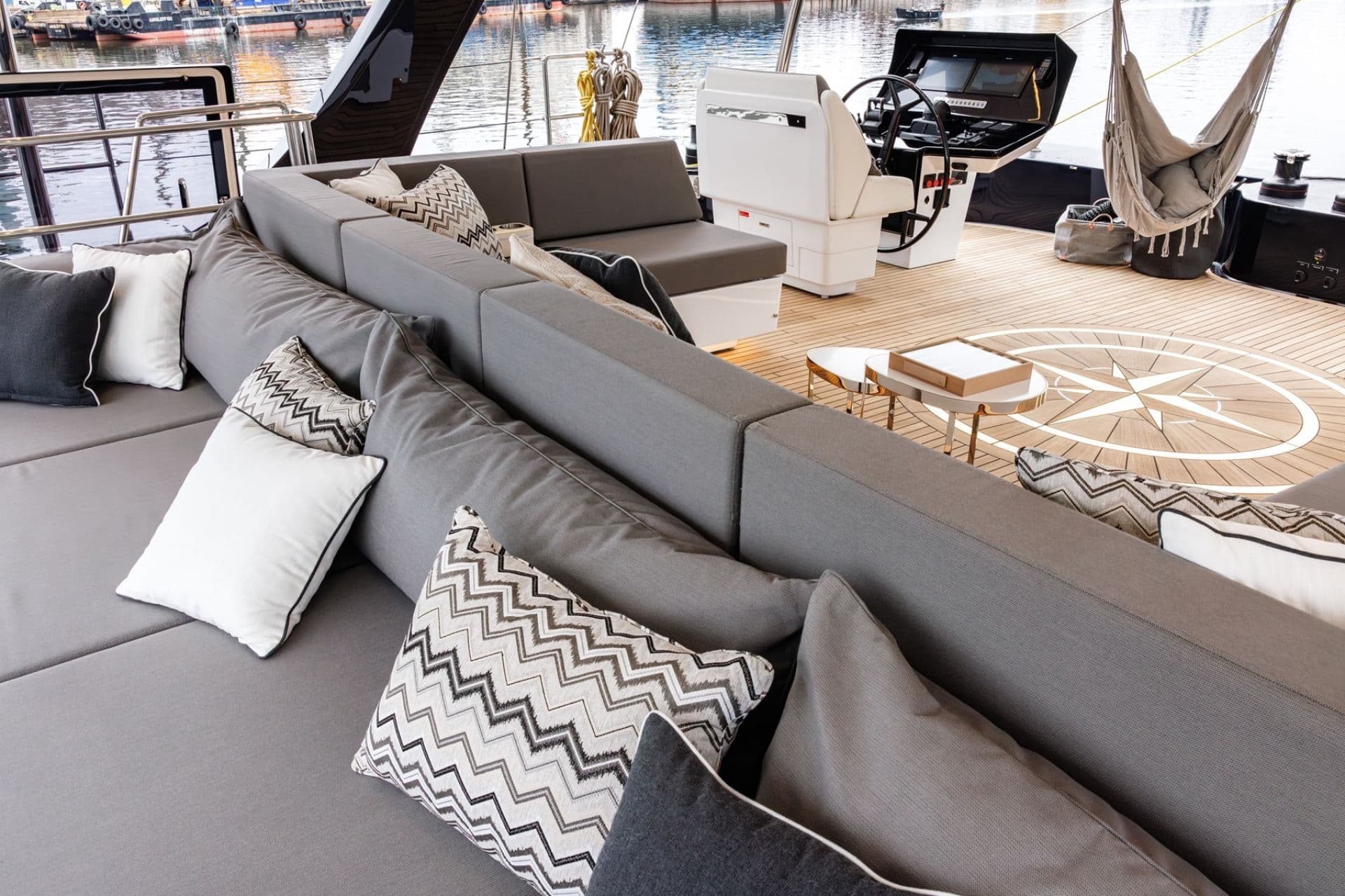Upper Deck