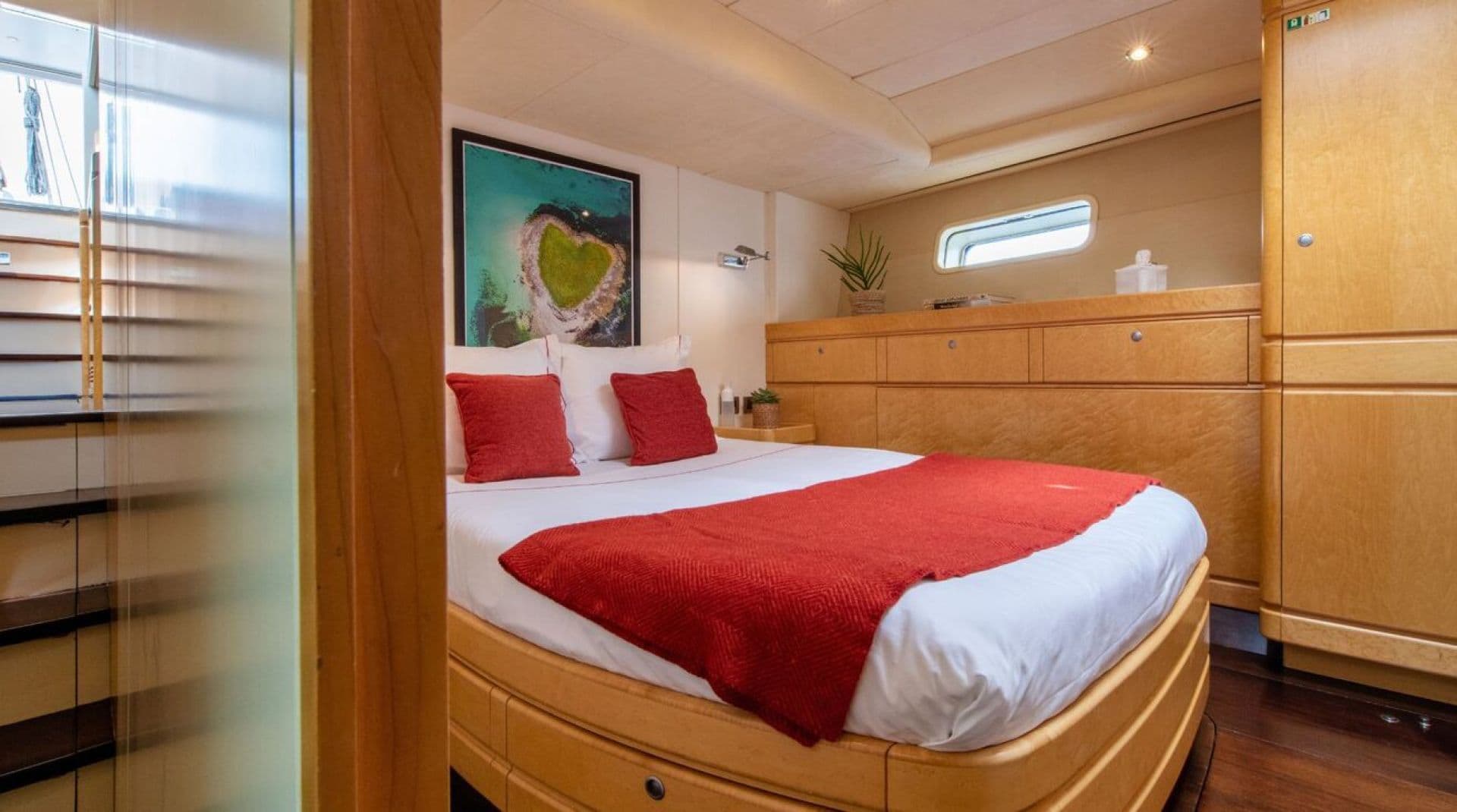LADY 8