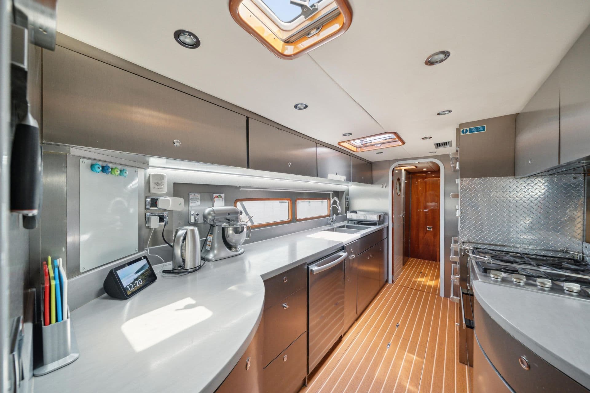 SUR L'EAU