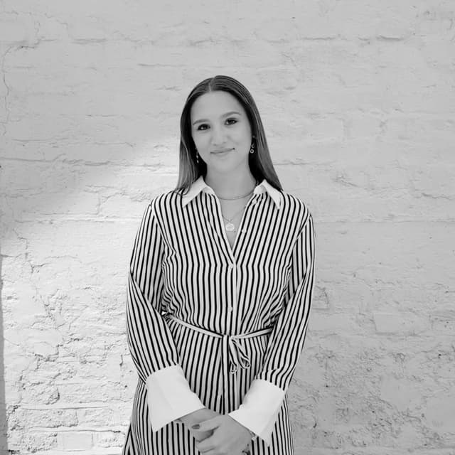 lily-overton-black-and-white