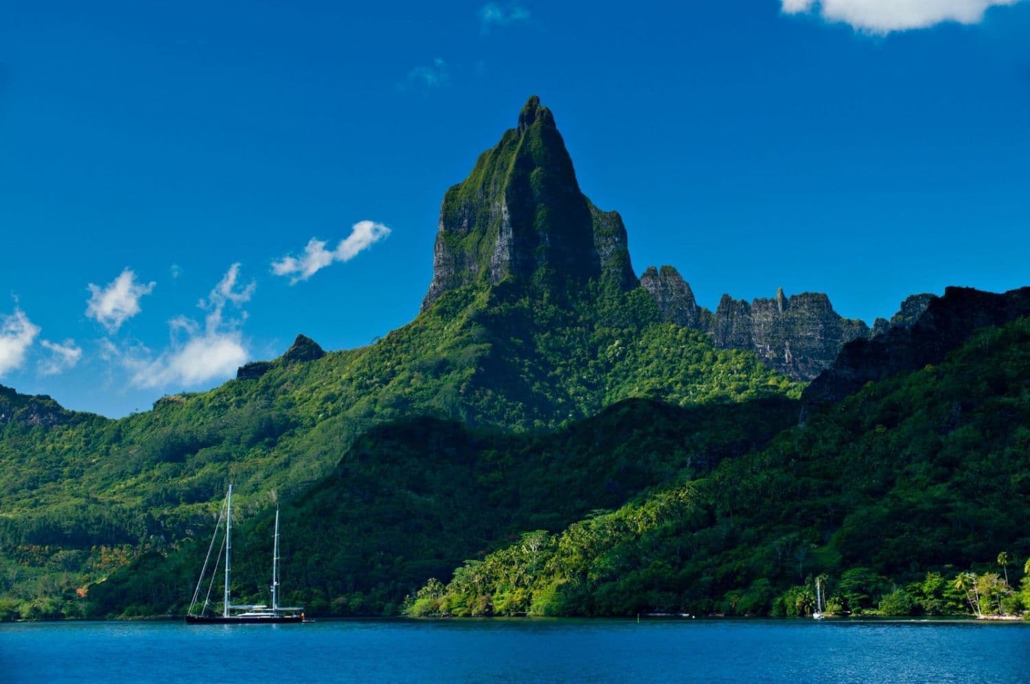 moorea island roto nui volcano french polynesia