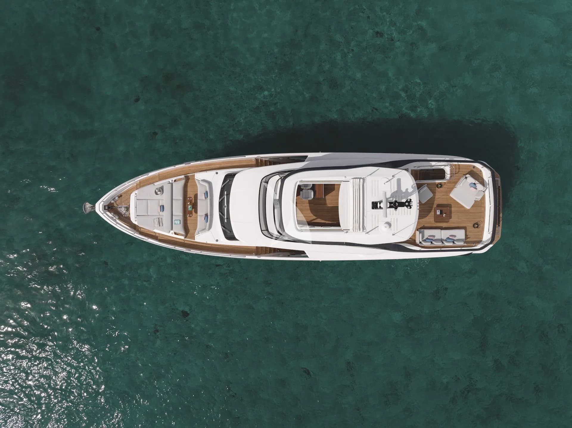 FIRST HORIZON – Exterior