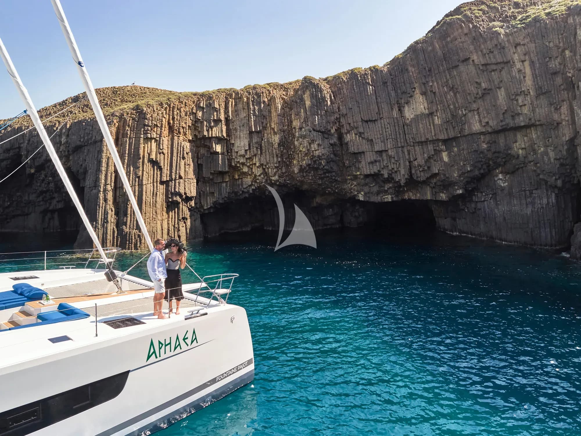 APHAEA – Exterior