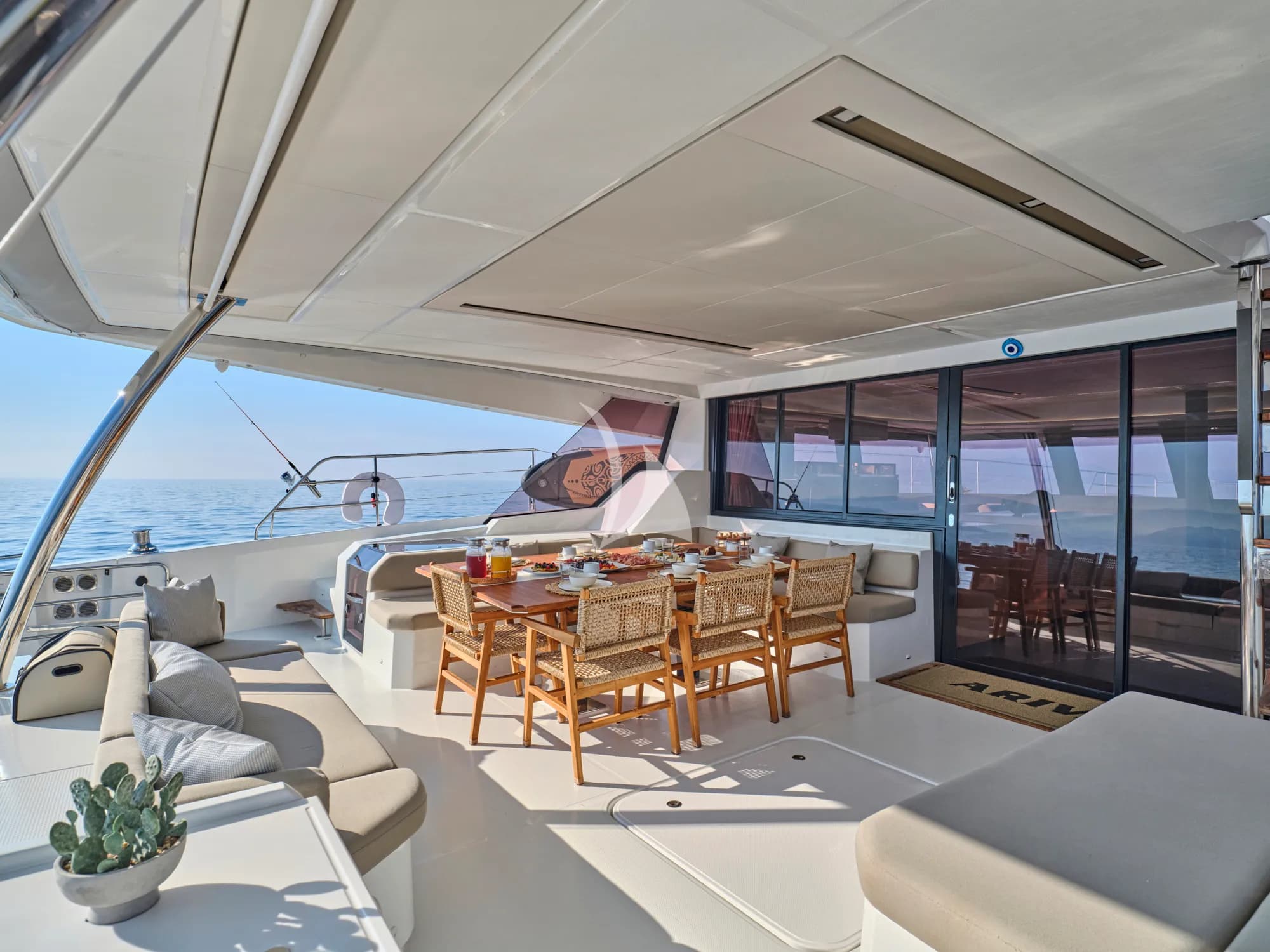 ARIVA – Exterior