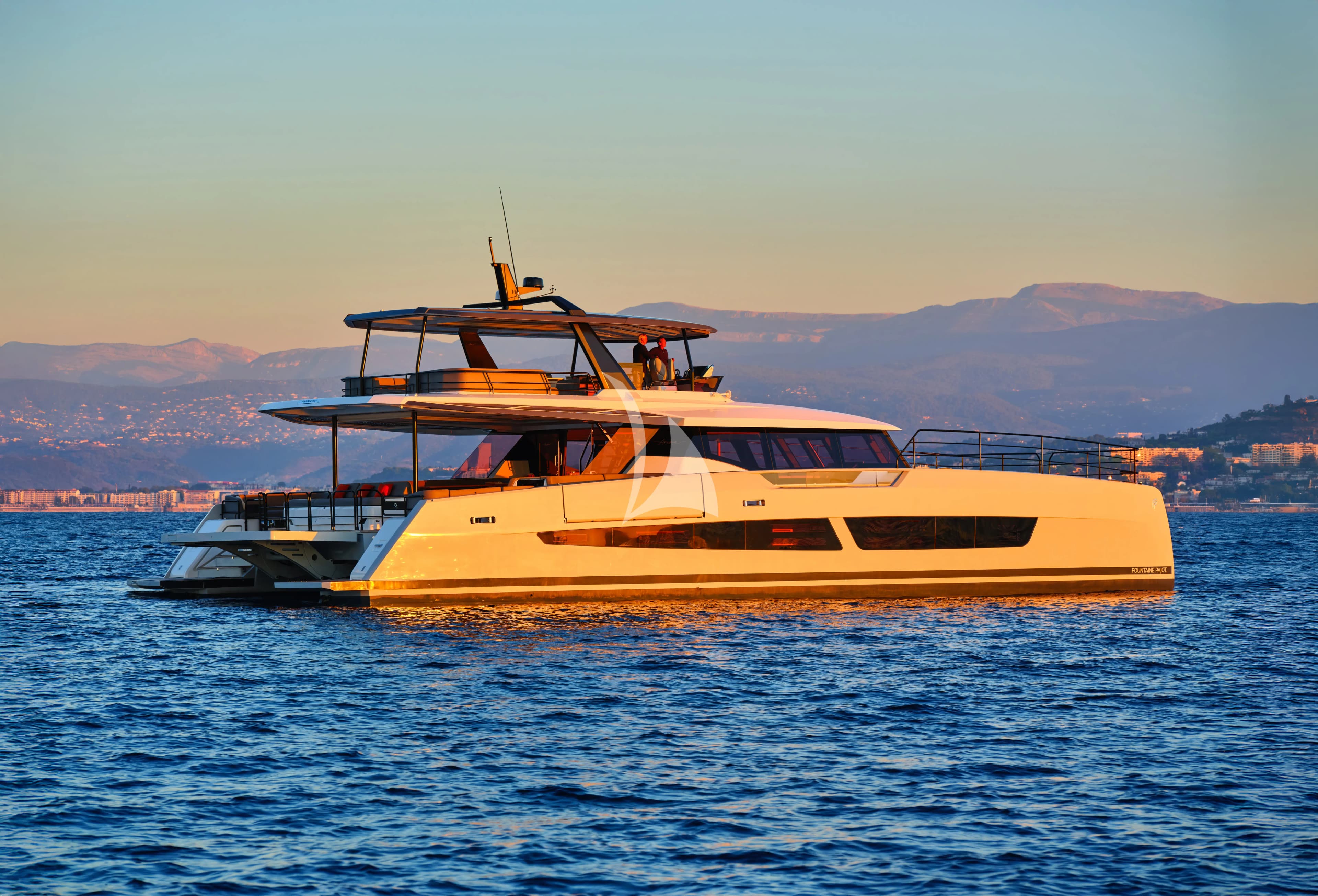 CHRISTAL MIO 80 – Fountaine Pajot