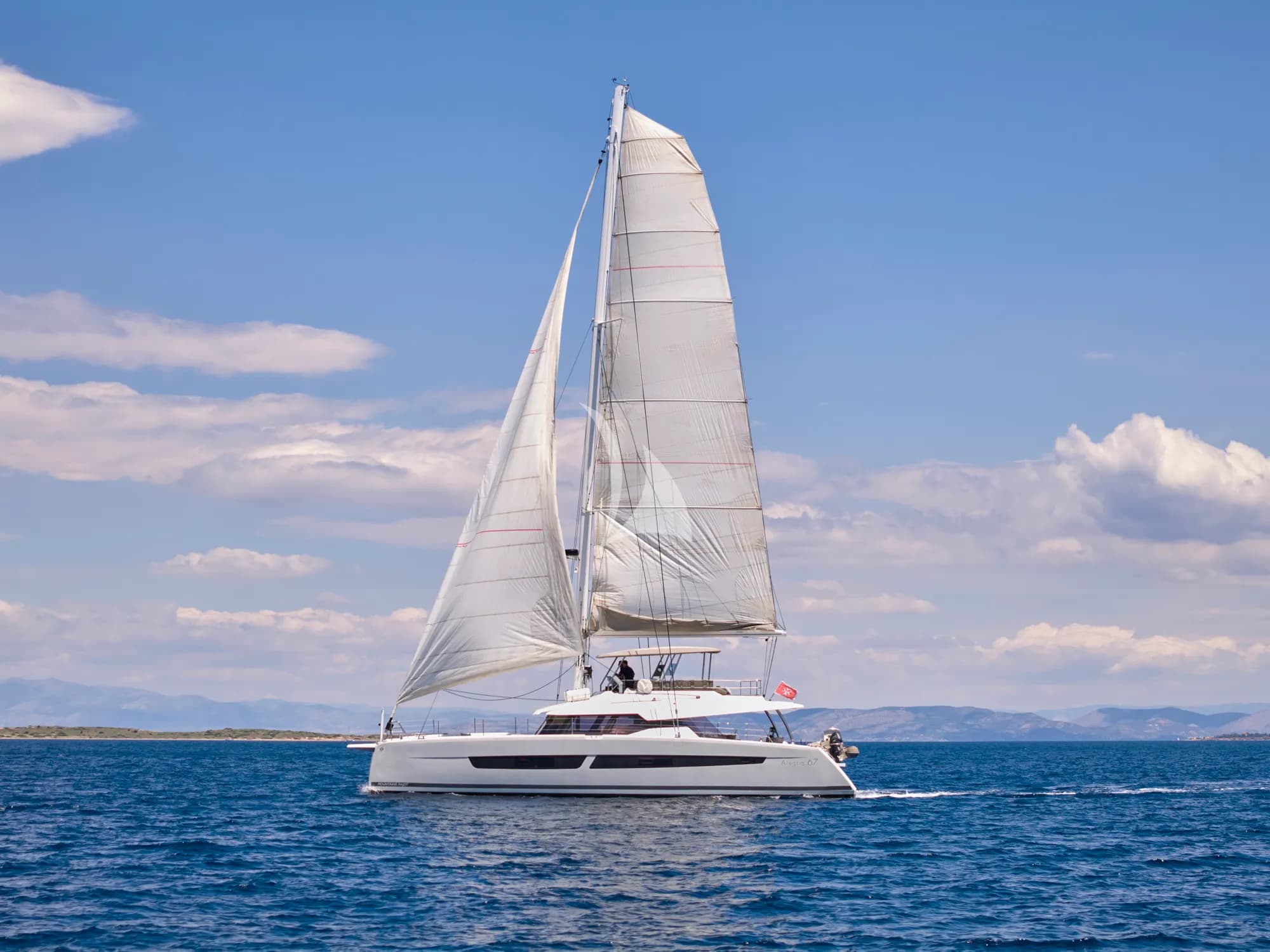 SERENISSIMA – Exterior