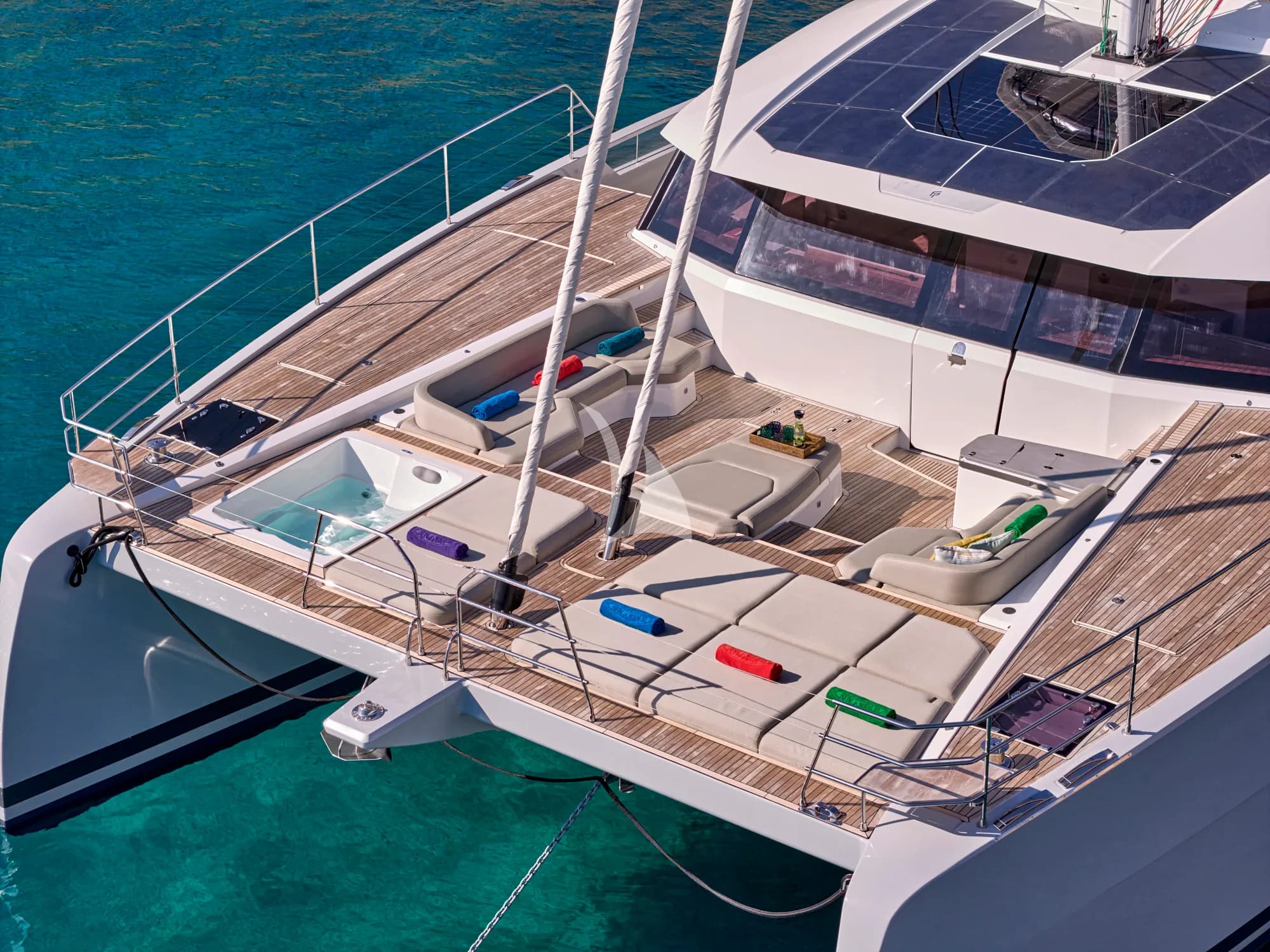 SOL MADININA – Exterior