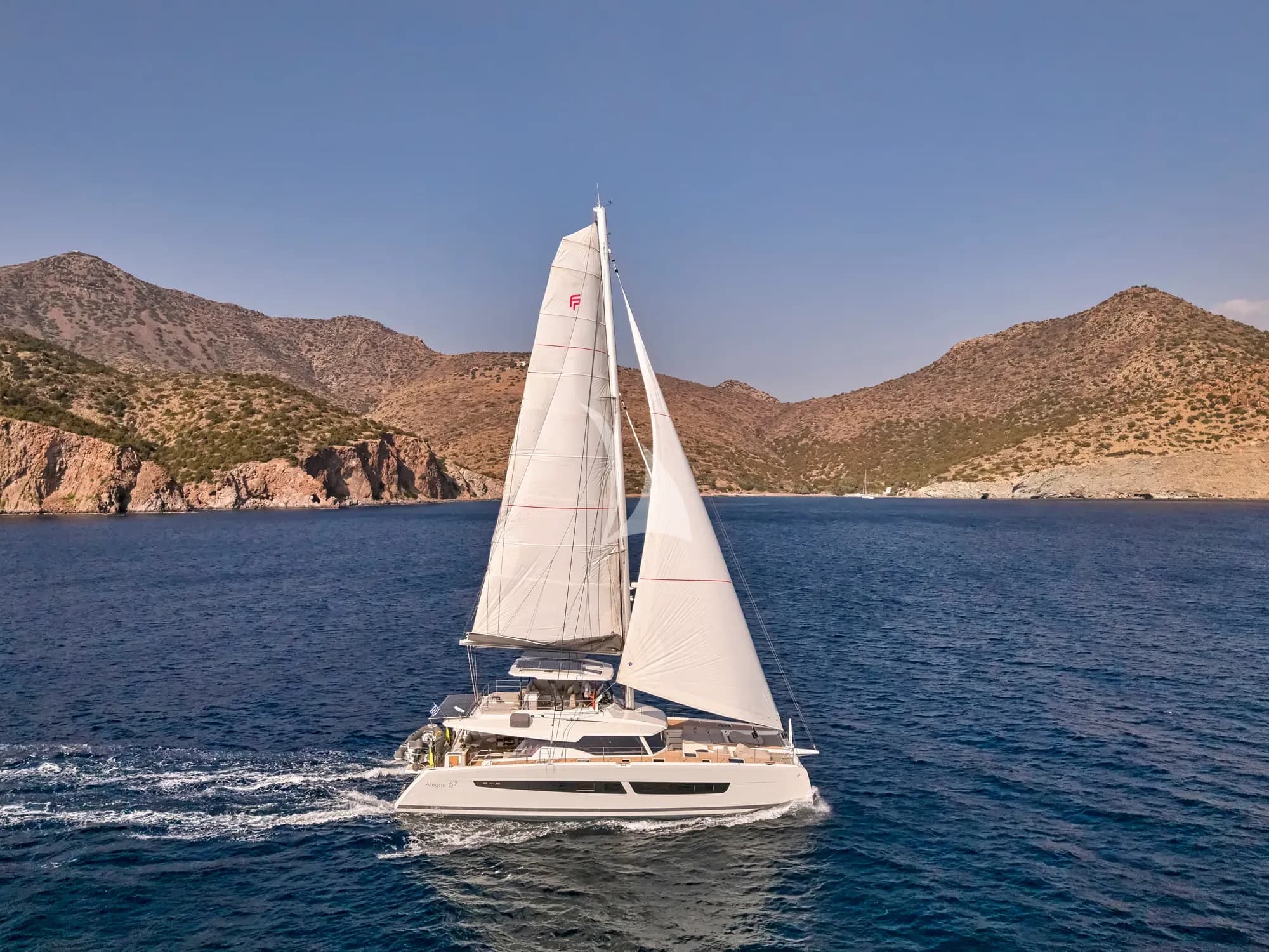 STEPHANIE – Fountaine Pajot