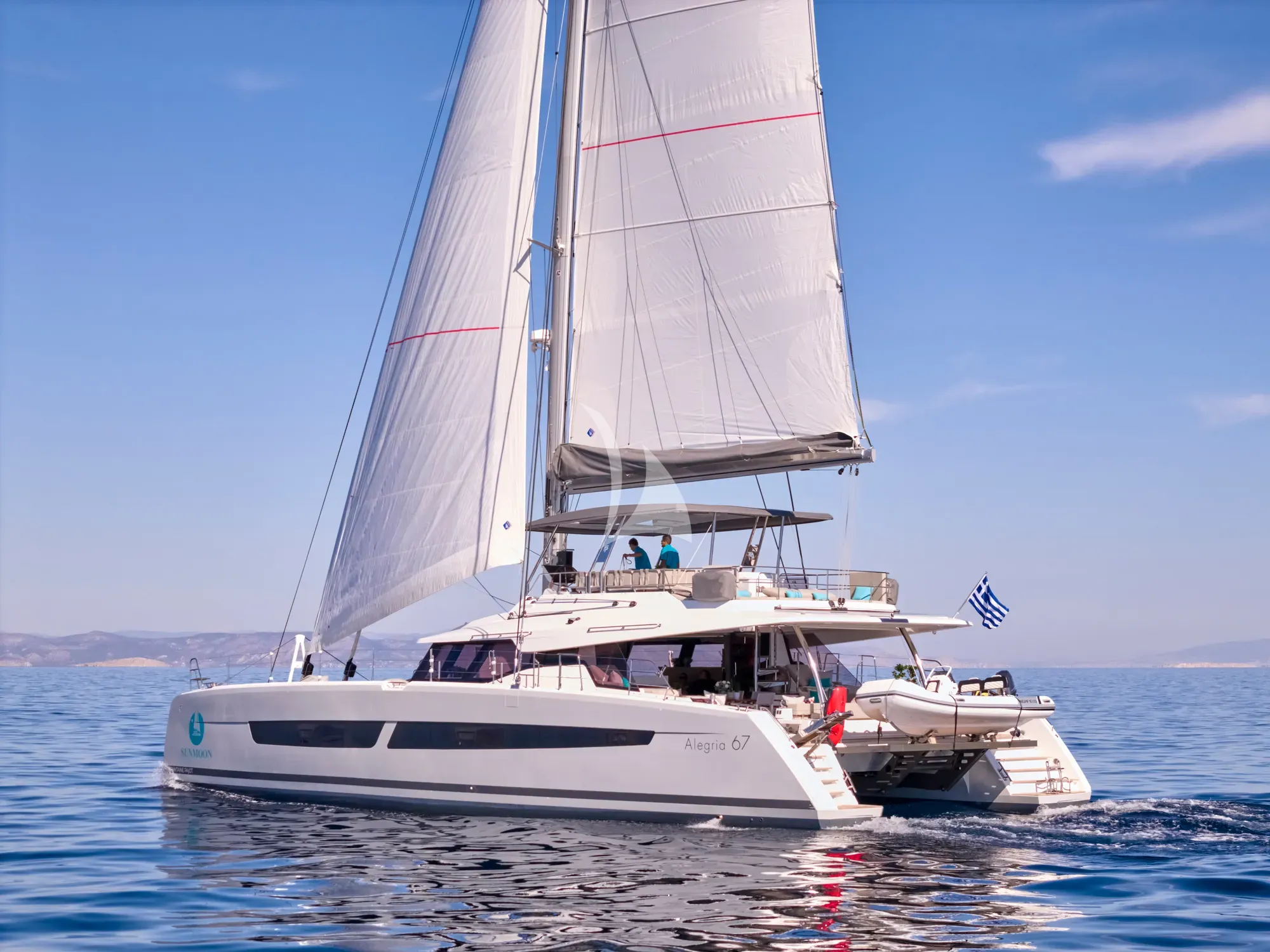 SUNMOON – Exterior