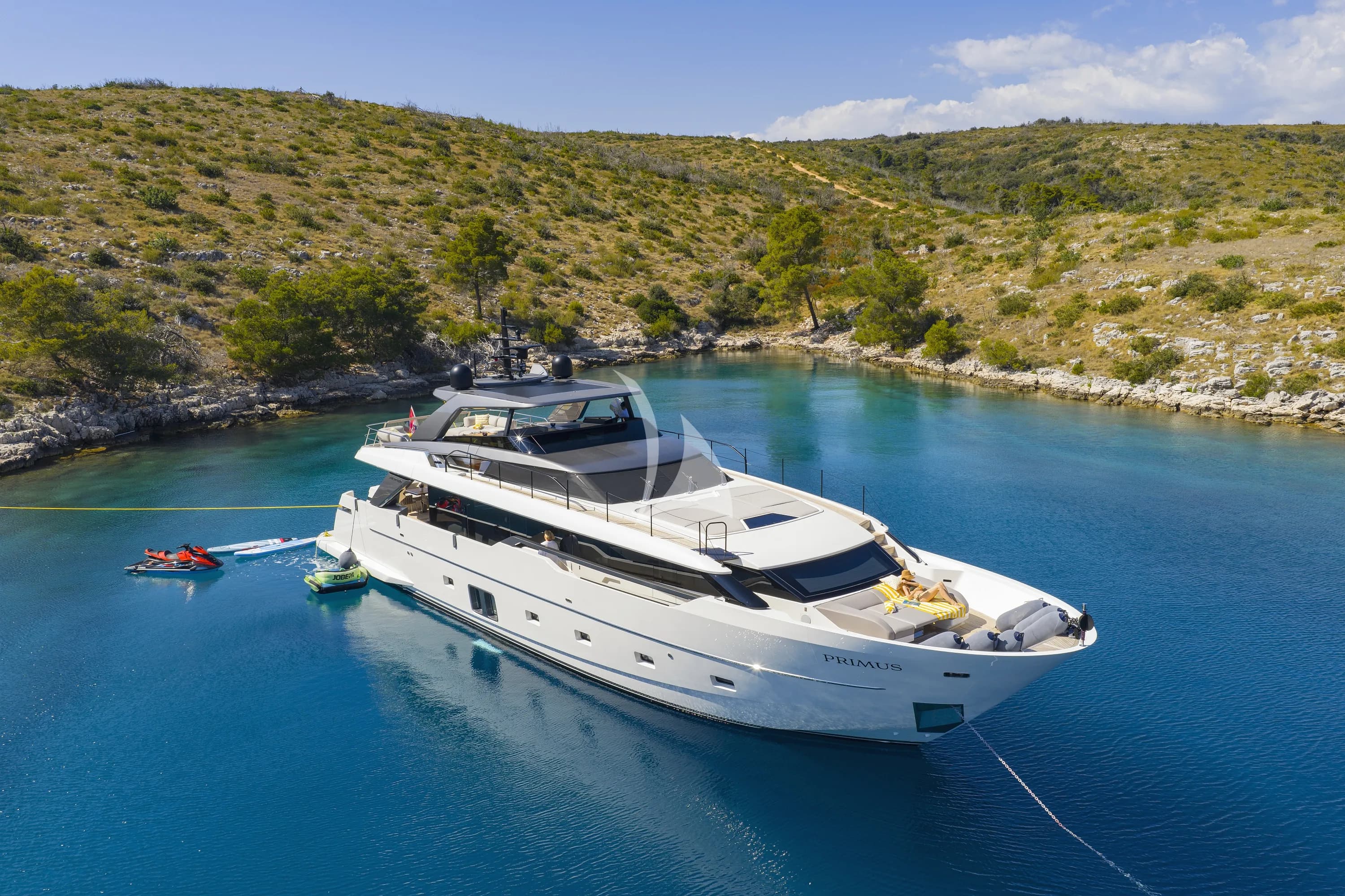 PRIMUS – Exterior
