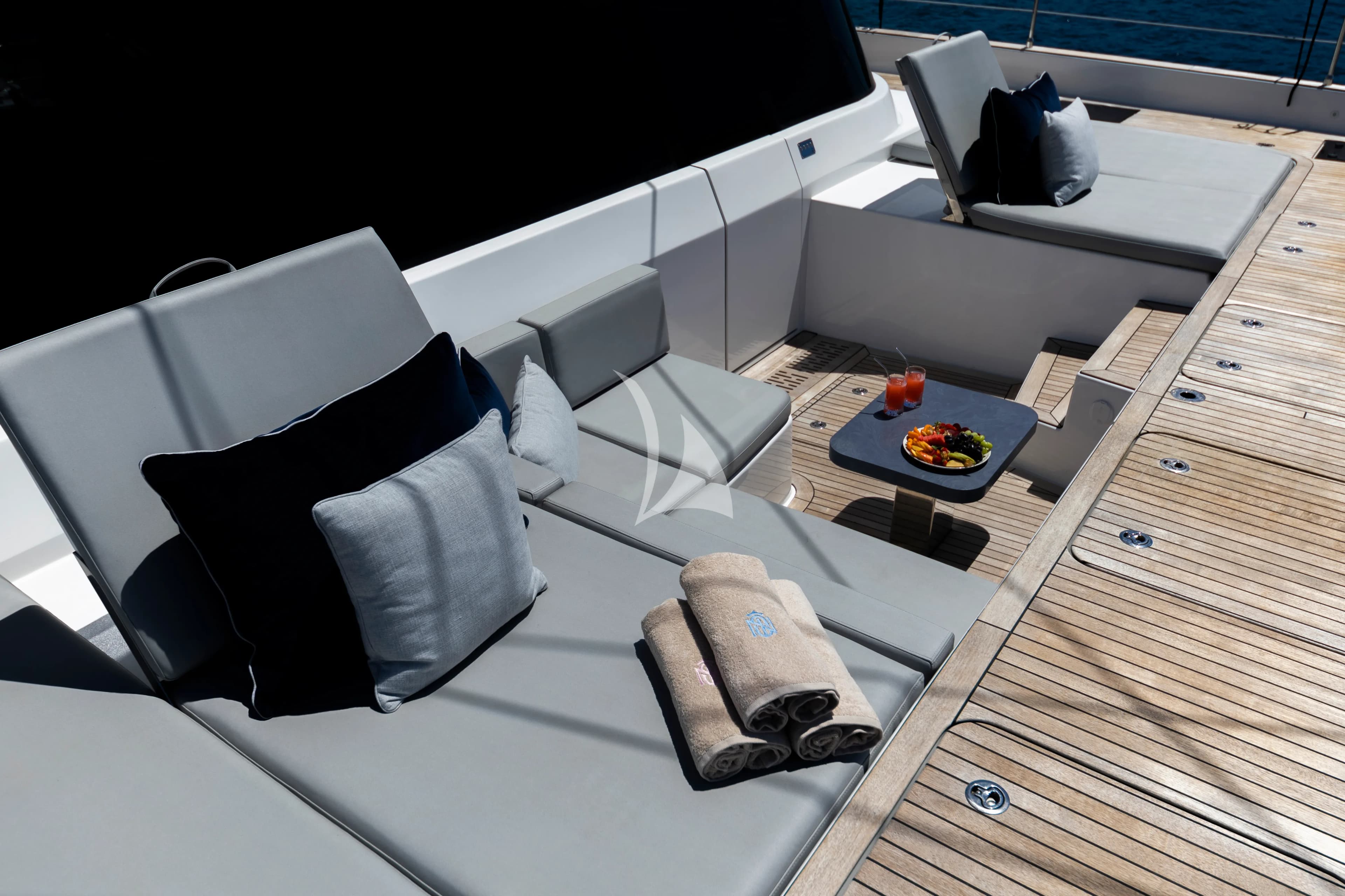 MR.SI – Sunreef Yachts
