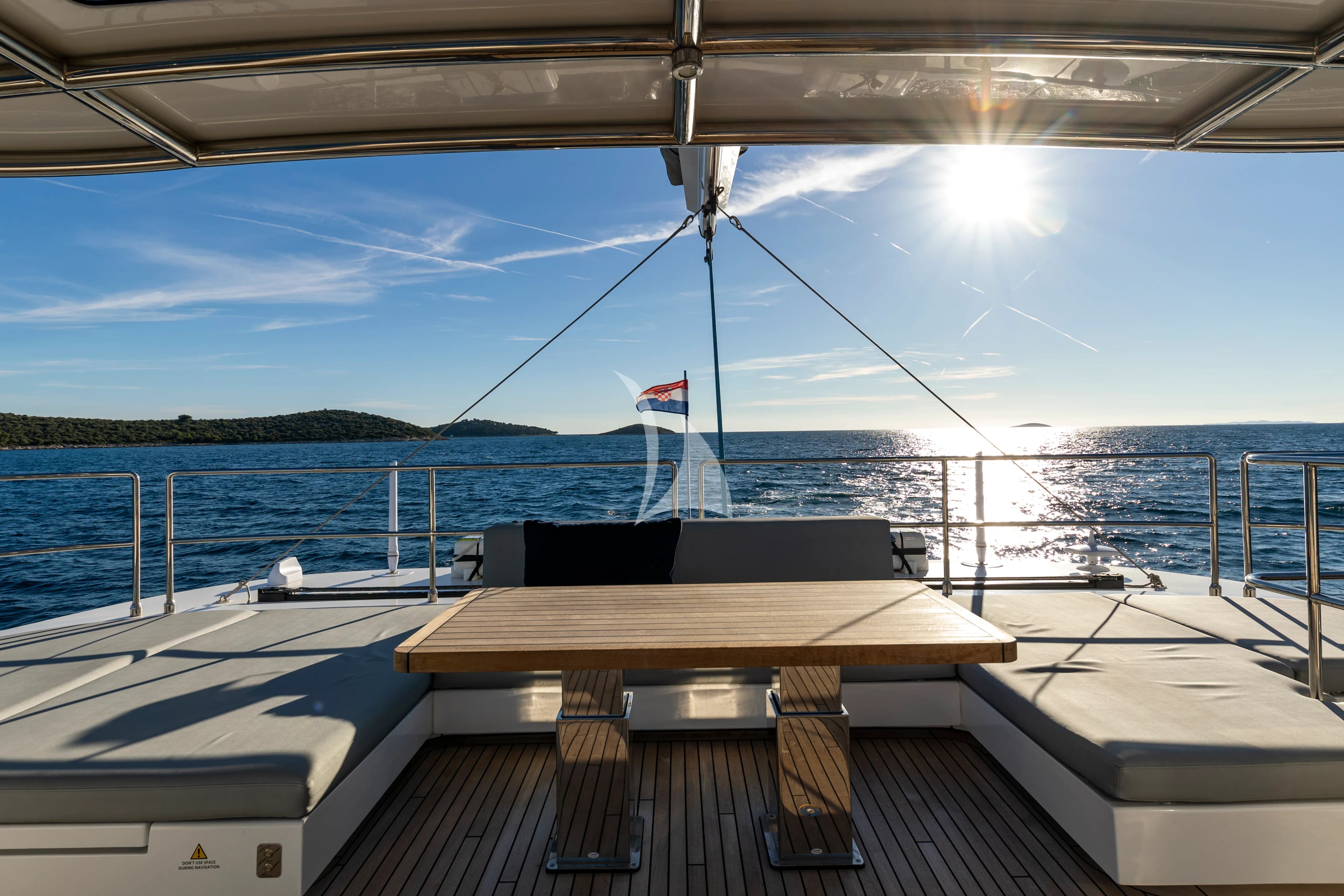 MR.SI – Sunreef Yachts