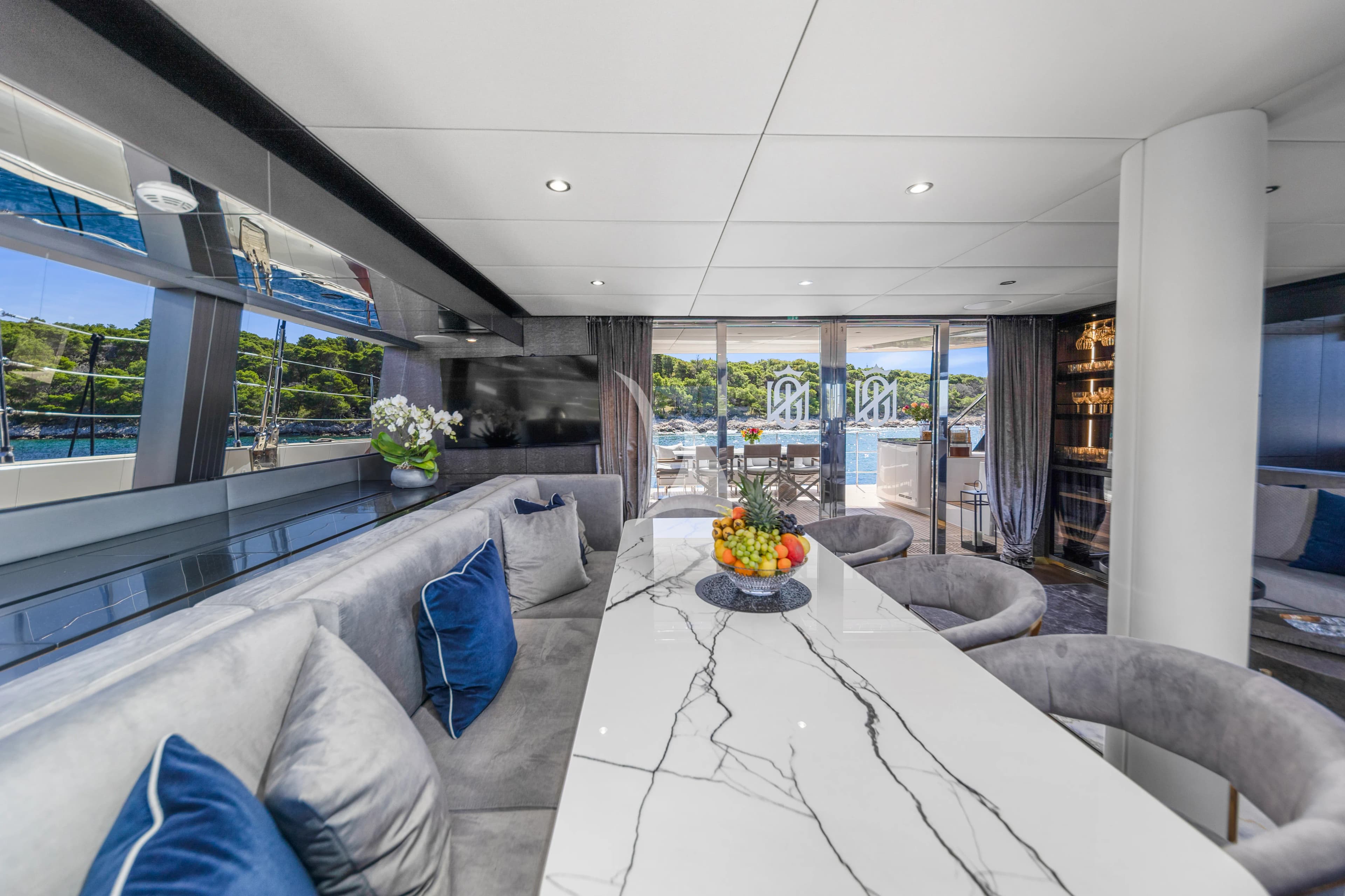 MR.SI – Sunreef Yachts