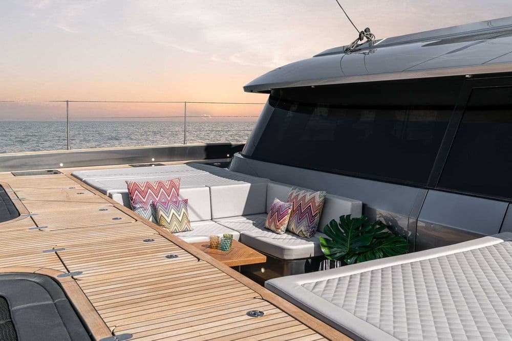 sunreef 60 eco e supercat exterior sun deck