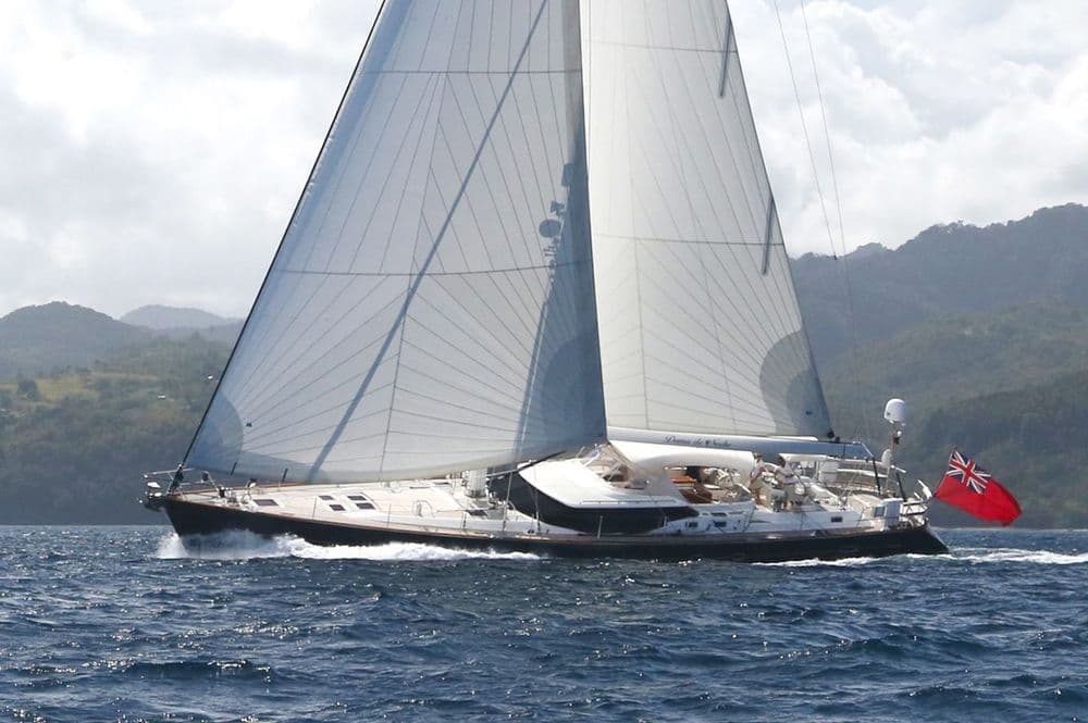 damedenoche yacht sailing