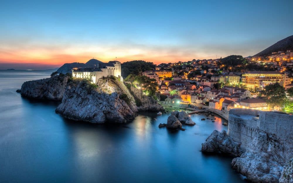 croatia dubrovnik sea cliff night town