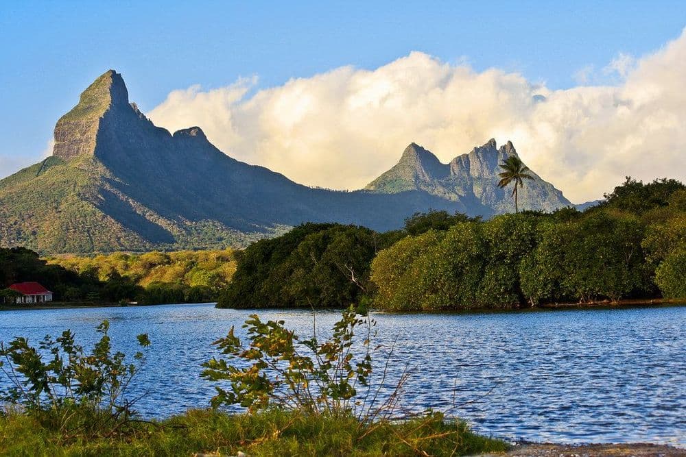 Day 7: Tamarin Bay to L'Estuaire