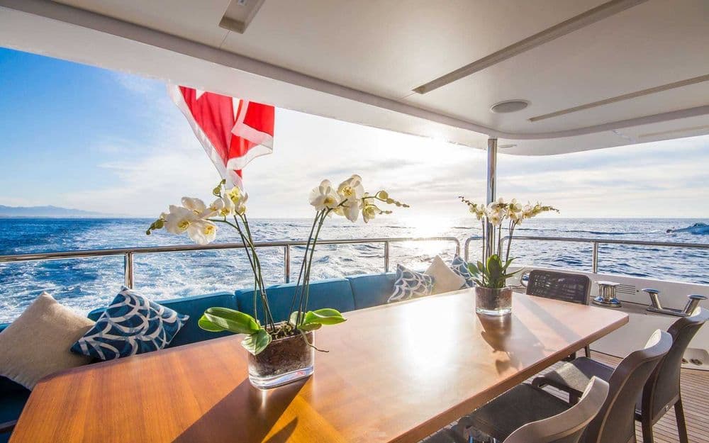 lulu exterior dining area flowers