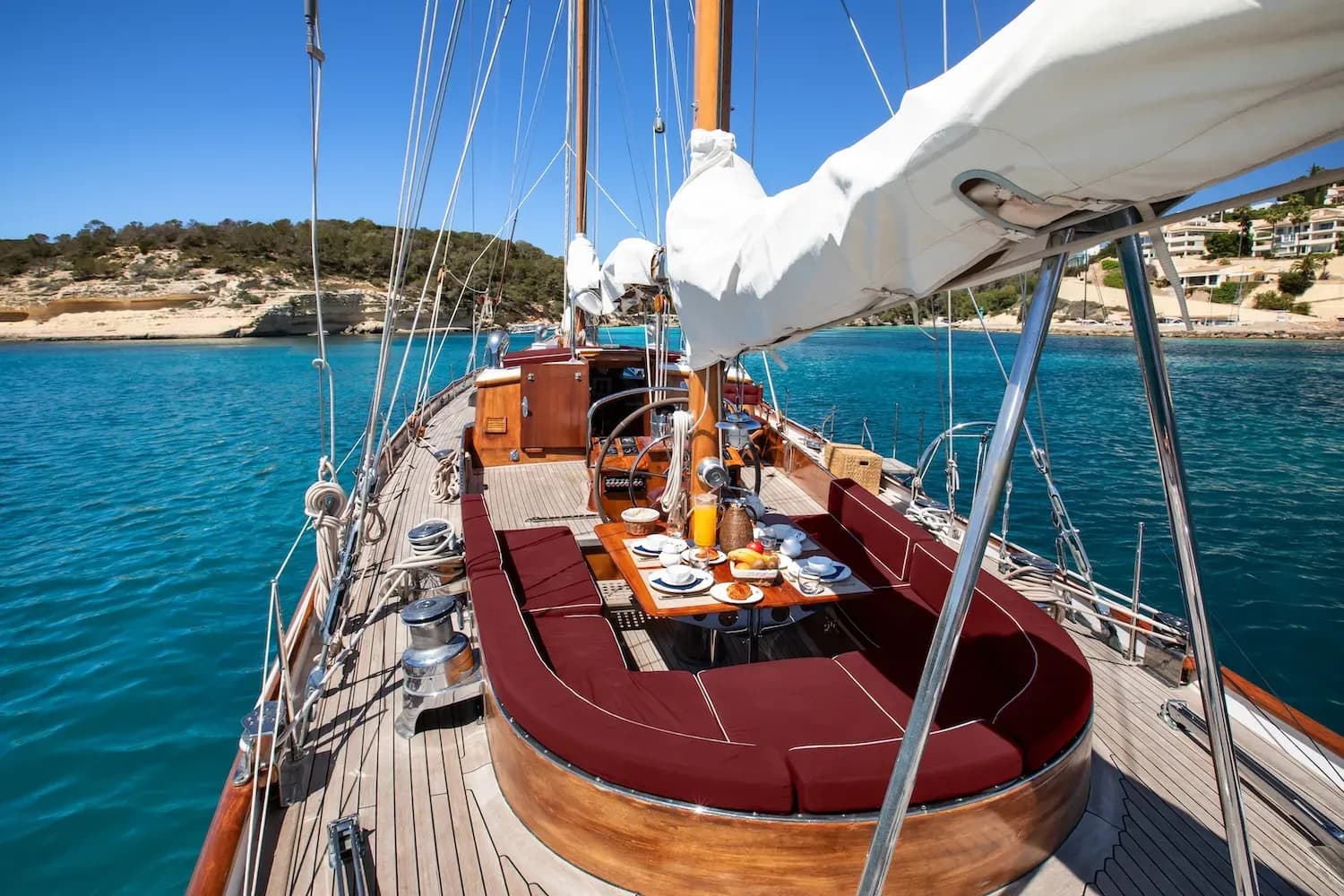 GAEL I – Exterior