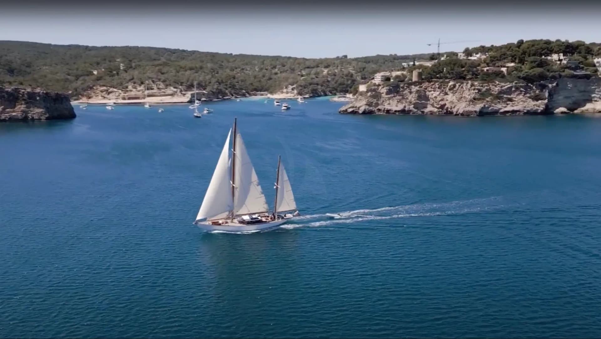 GAEL I – Exterior