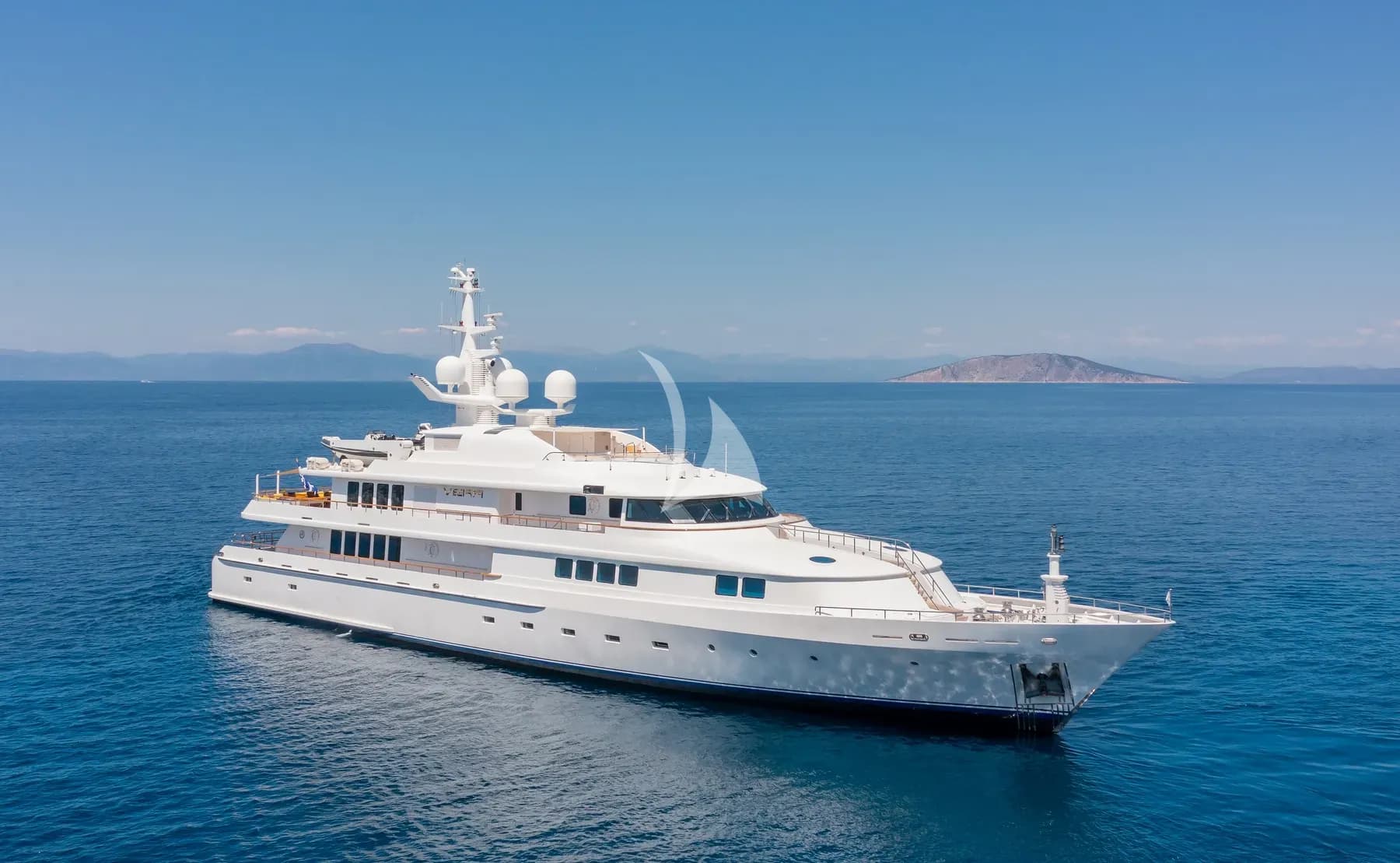 VERA – Exterior