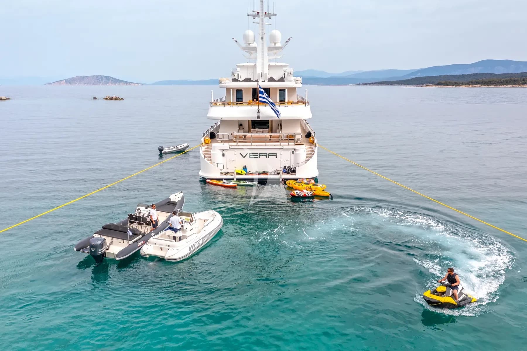 VERA – Exterior