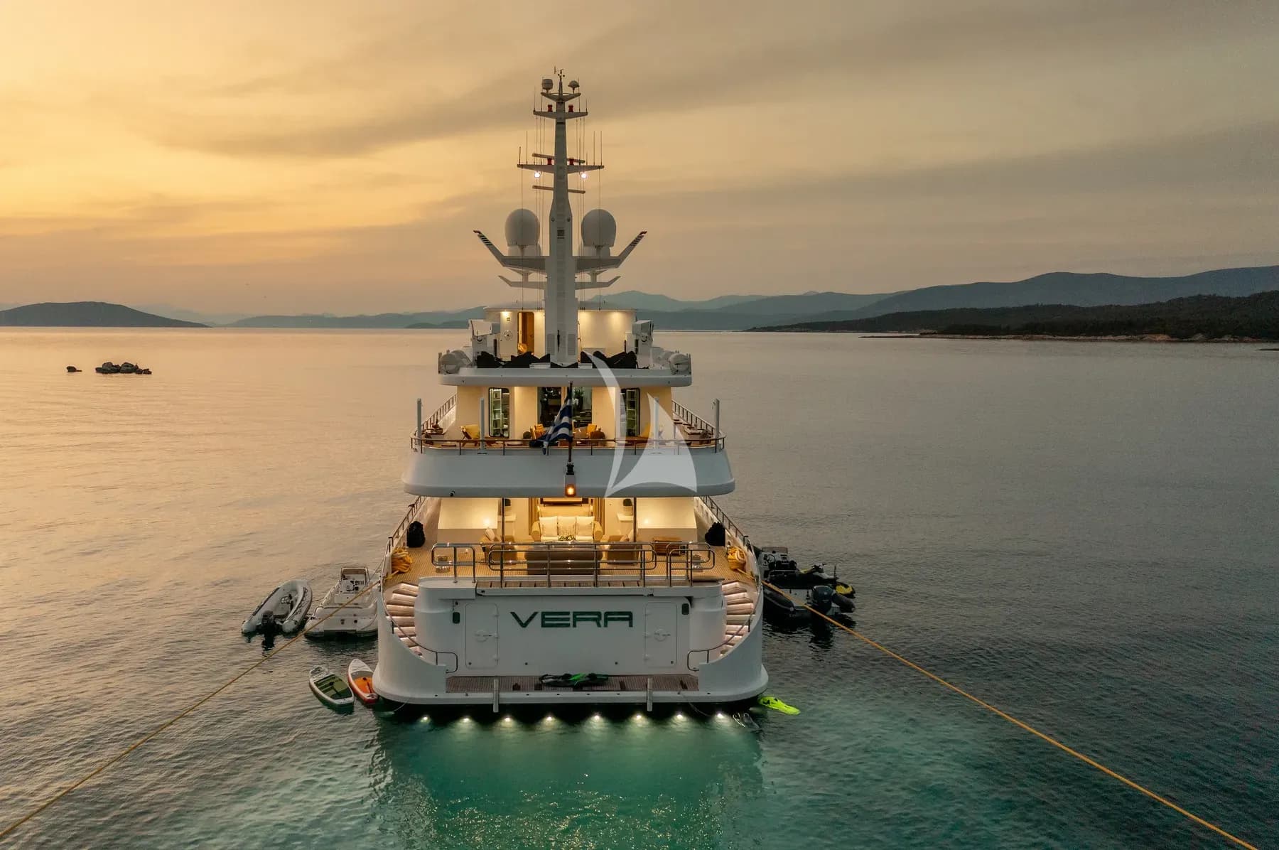 VERA – Exterior