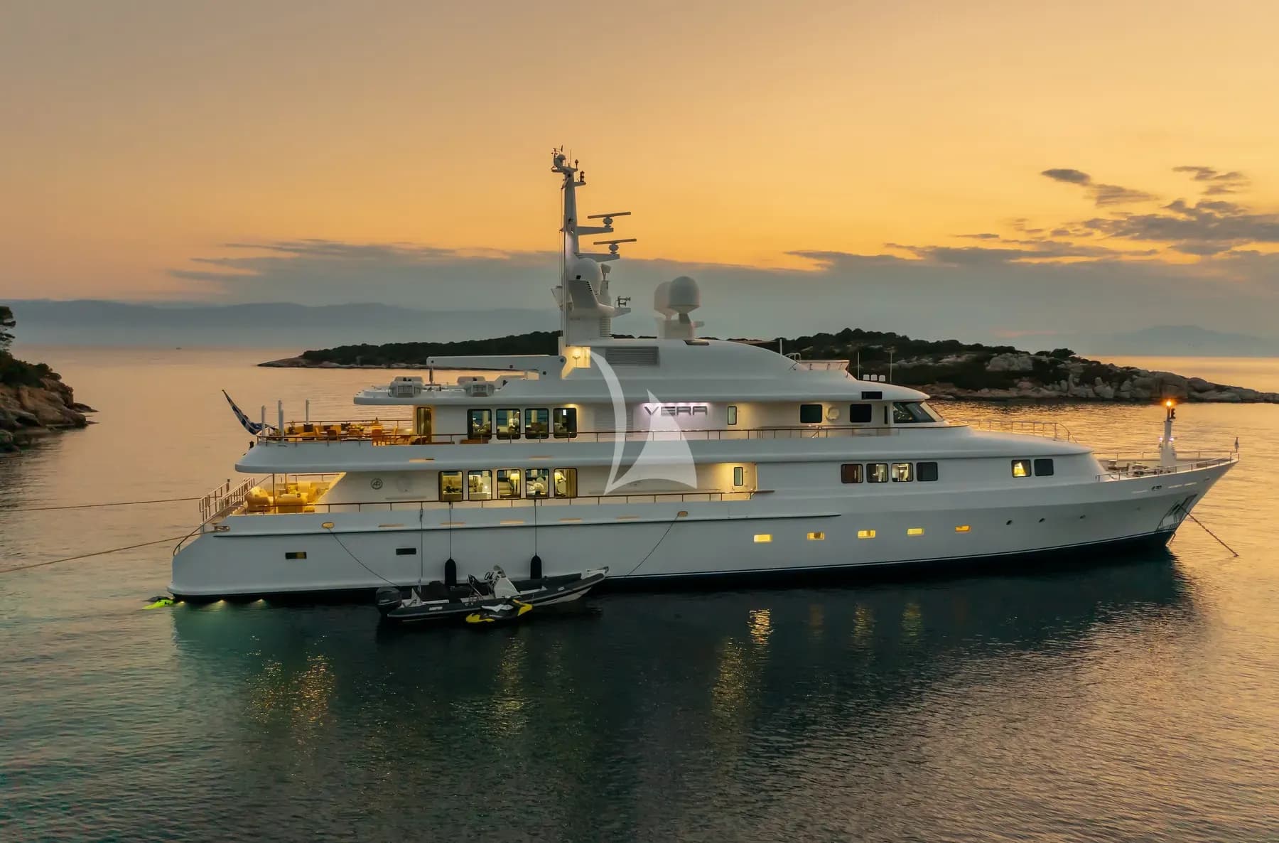 VERA – Exterior
